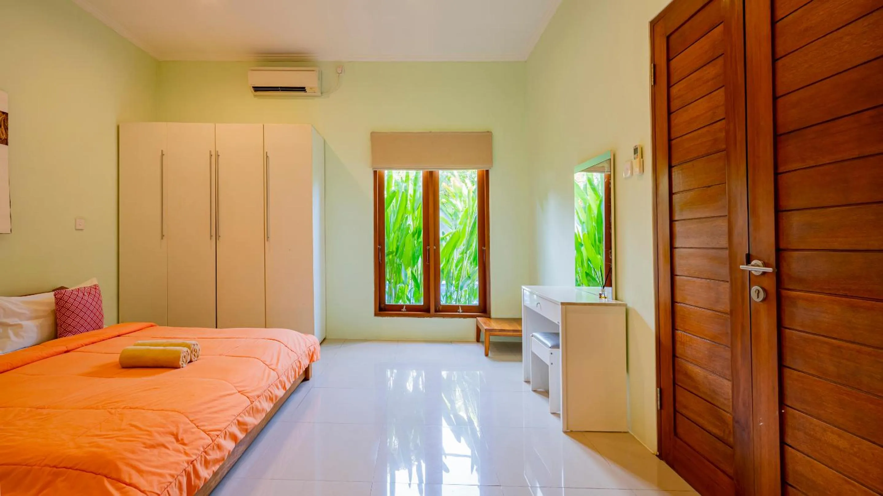 Bedroom, Bed in Villa Harmony - Seminyak