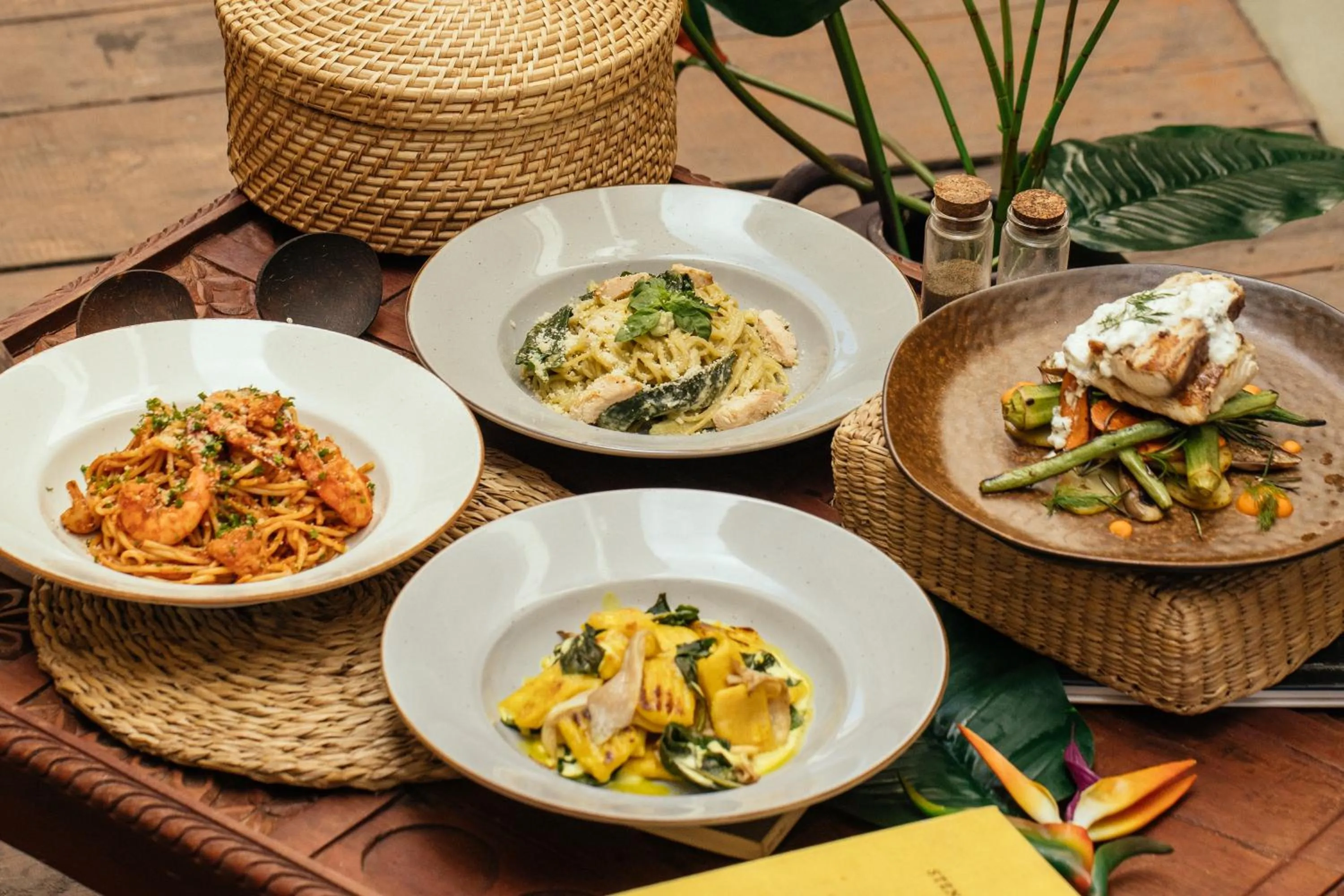 Restaurant/places to eat in Neevana Hotel Hikkaduwa