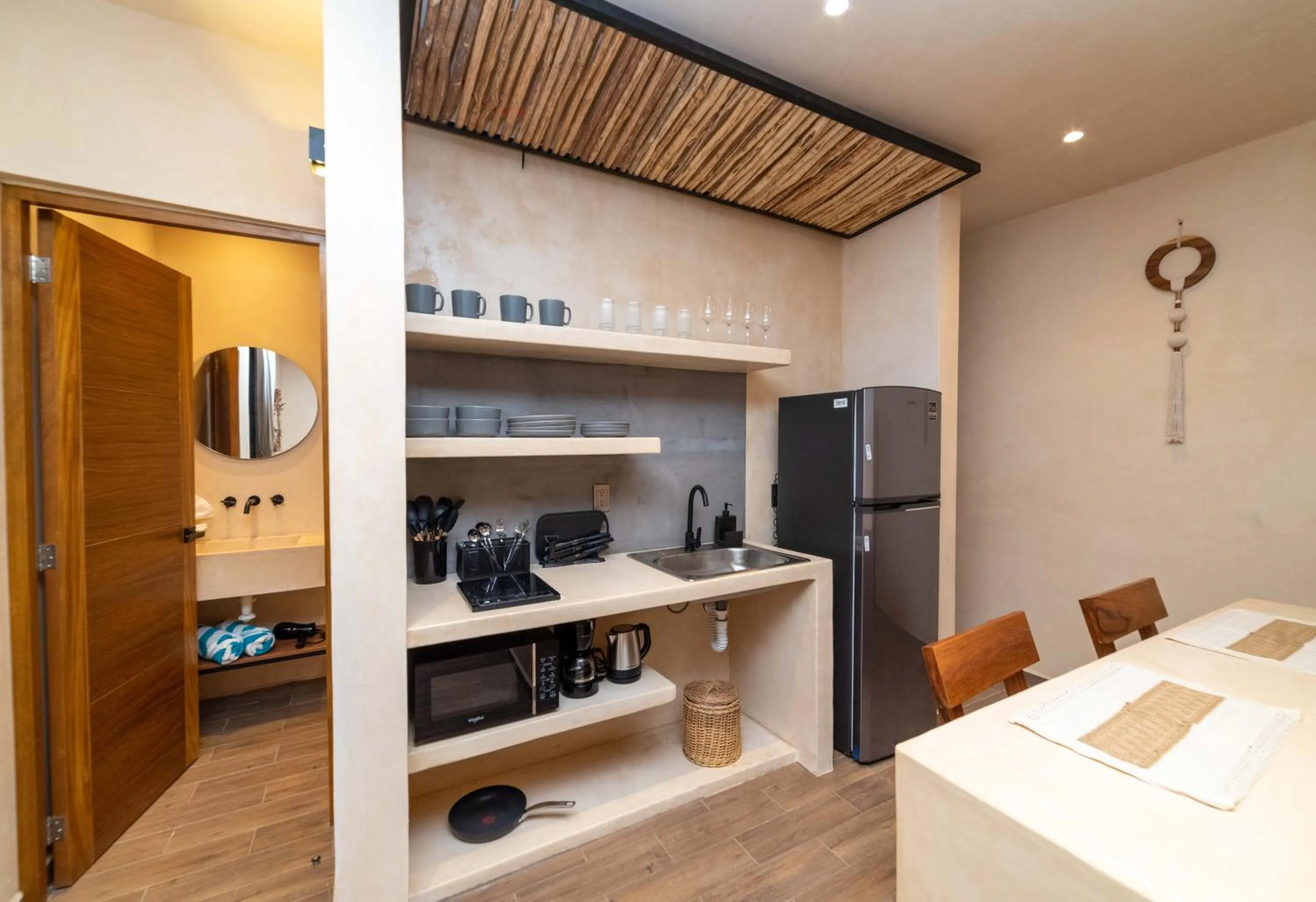 Kitchen or kitchenette in The Teodoro