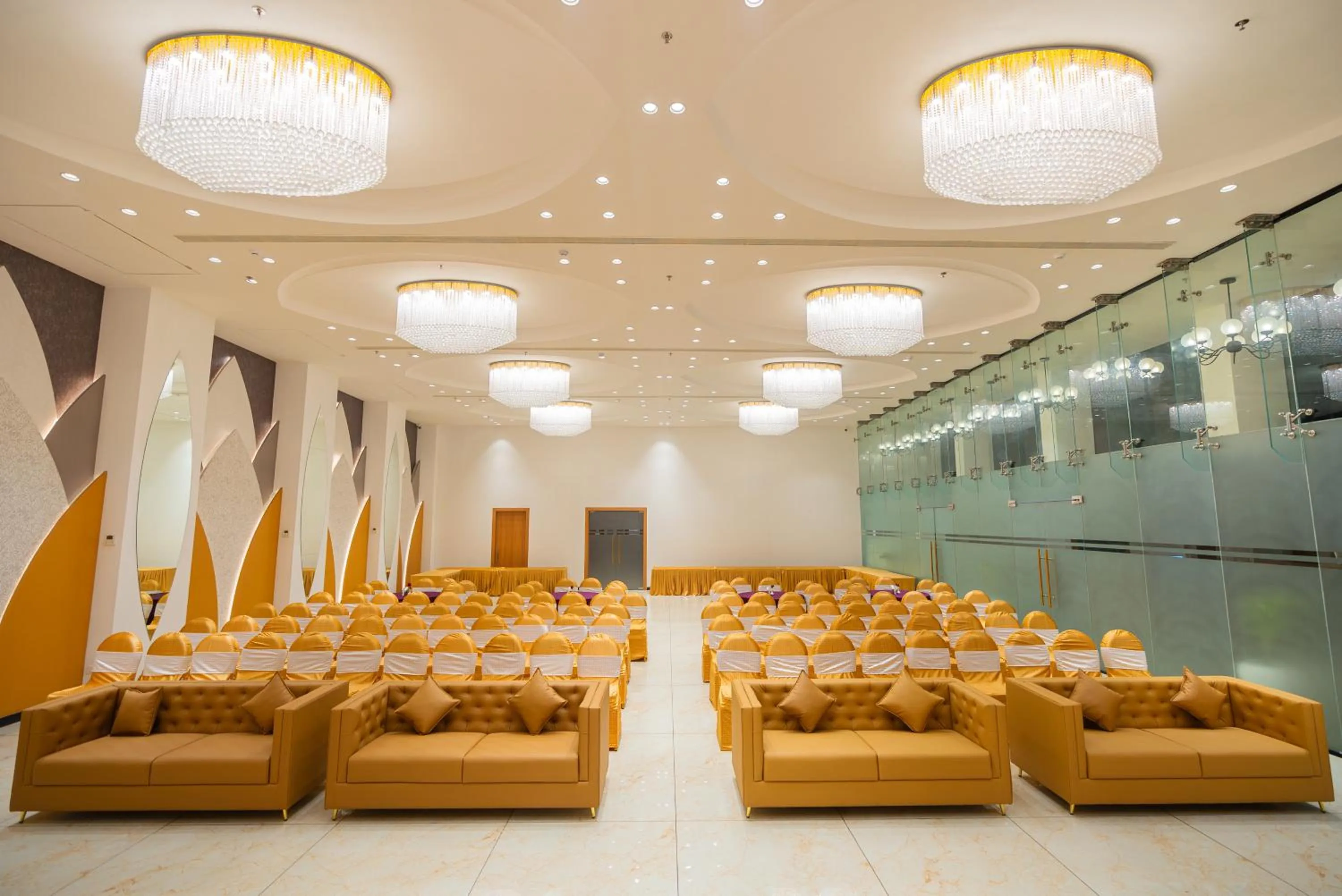 Banquet/Function facilities in Clarks inn Express Ayodhya