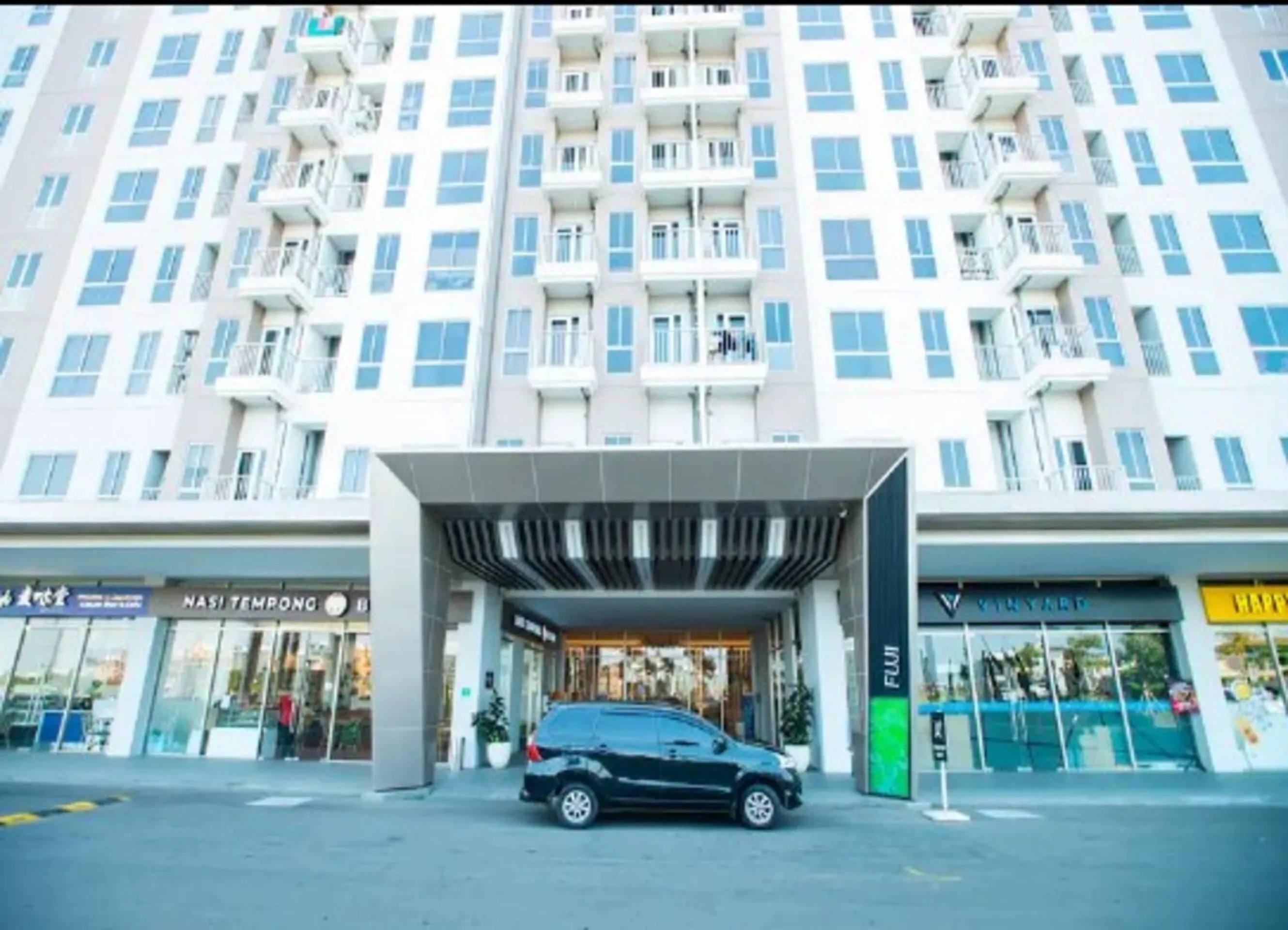 Facade/entrance in Hotel O Tokyo Riverside