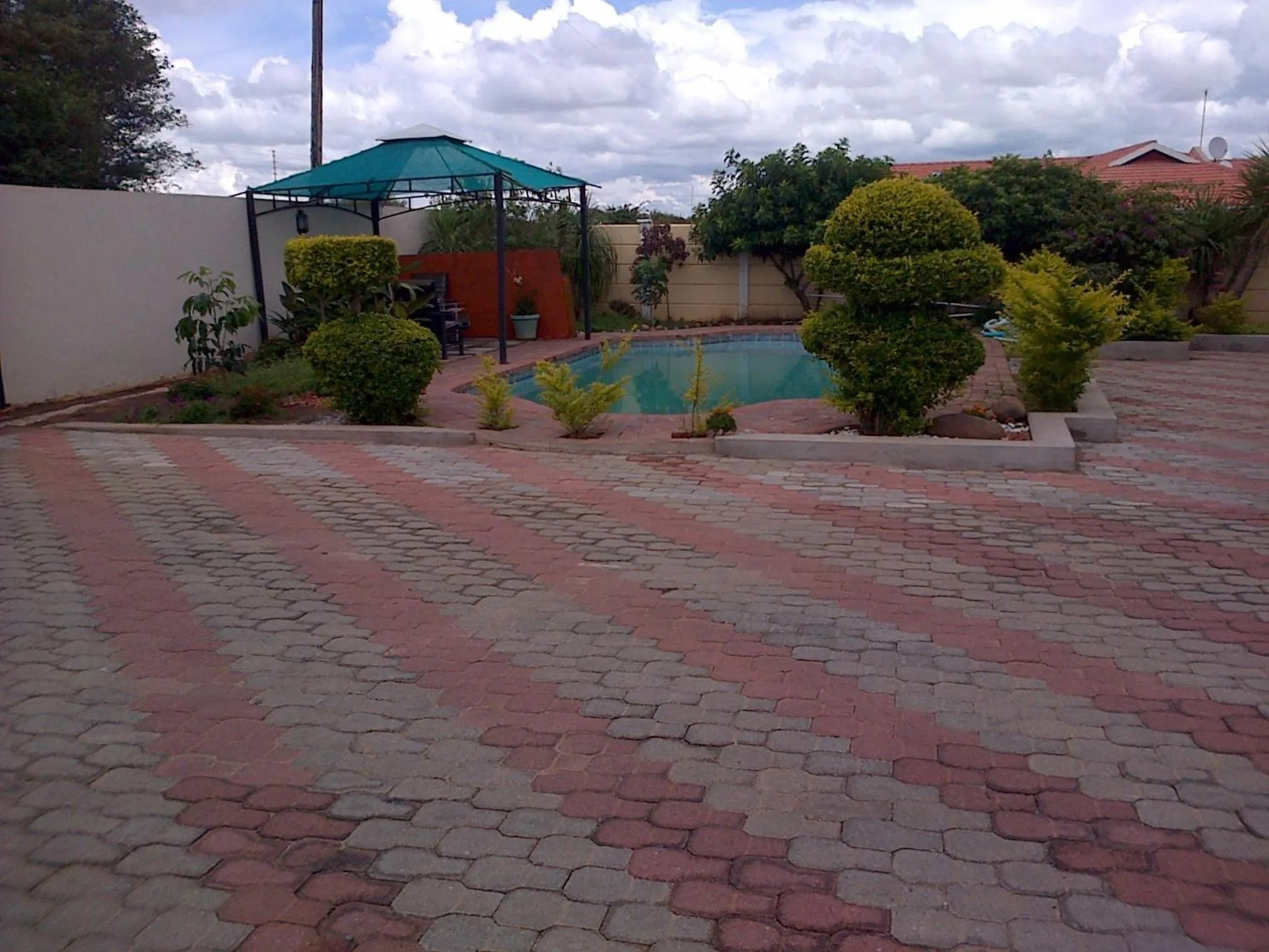 Comfort Palace Guesthouse