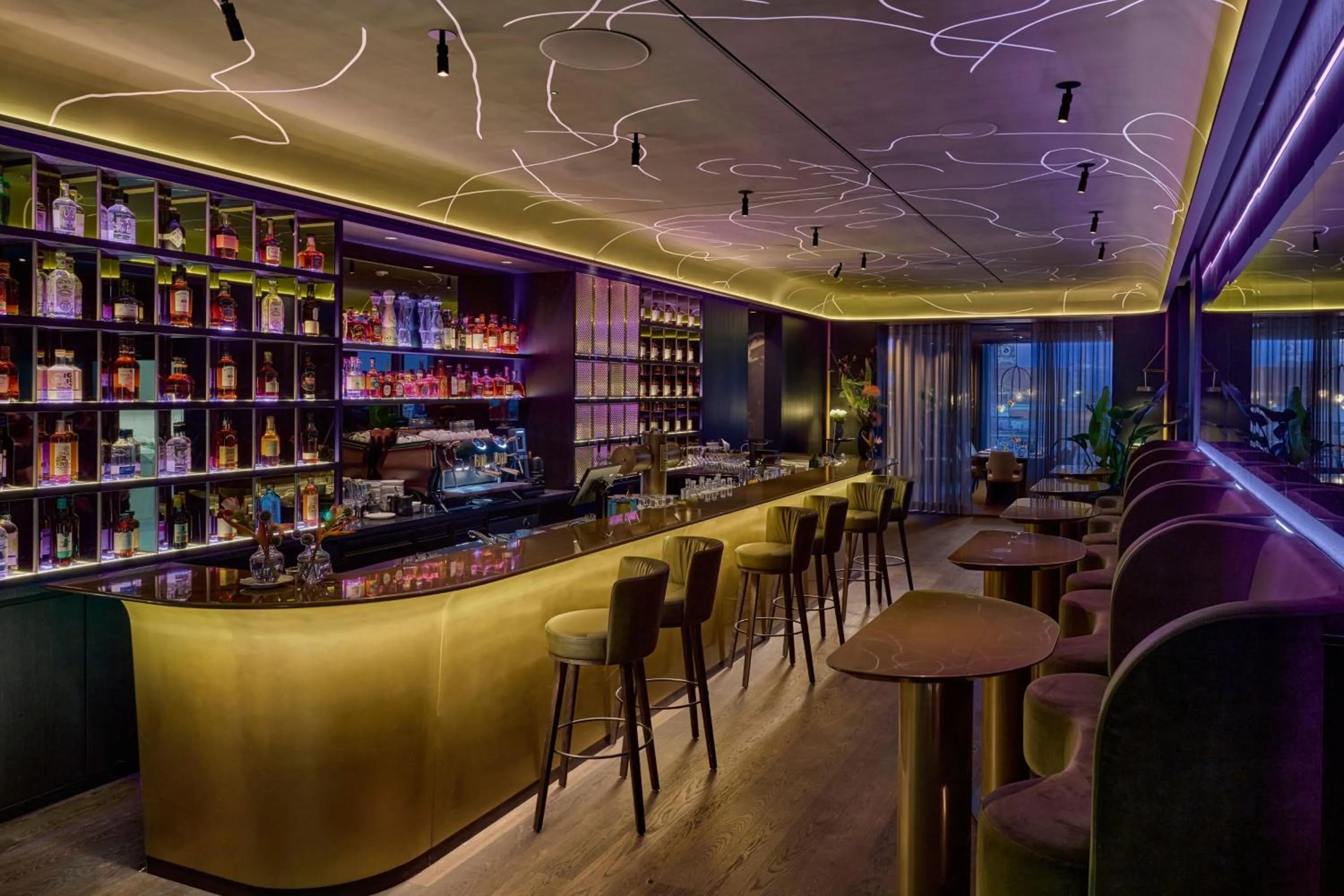Lounge or bar in Koenigshof, a Luxury Collection Hotel, Munich