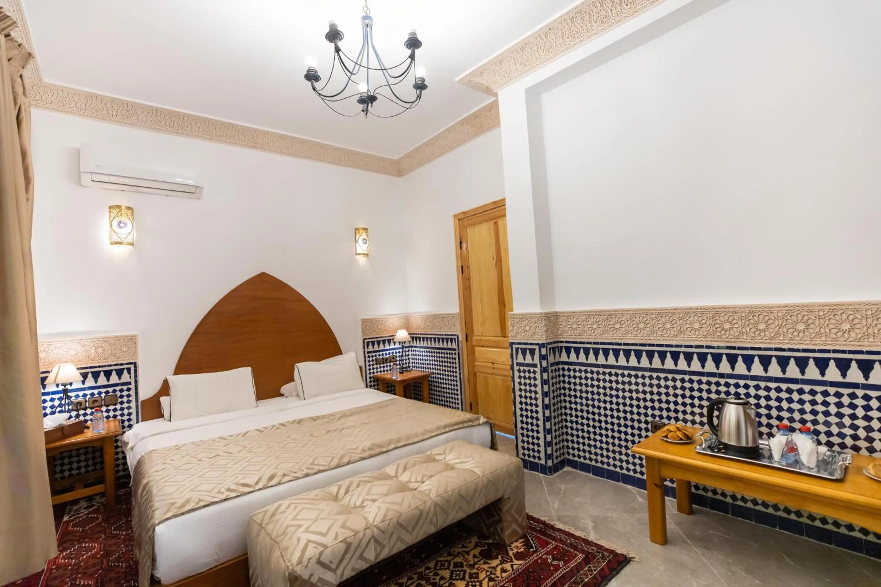 Photo of the whole room, Bed in Riad Al Makan Fes & Spa