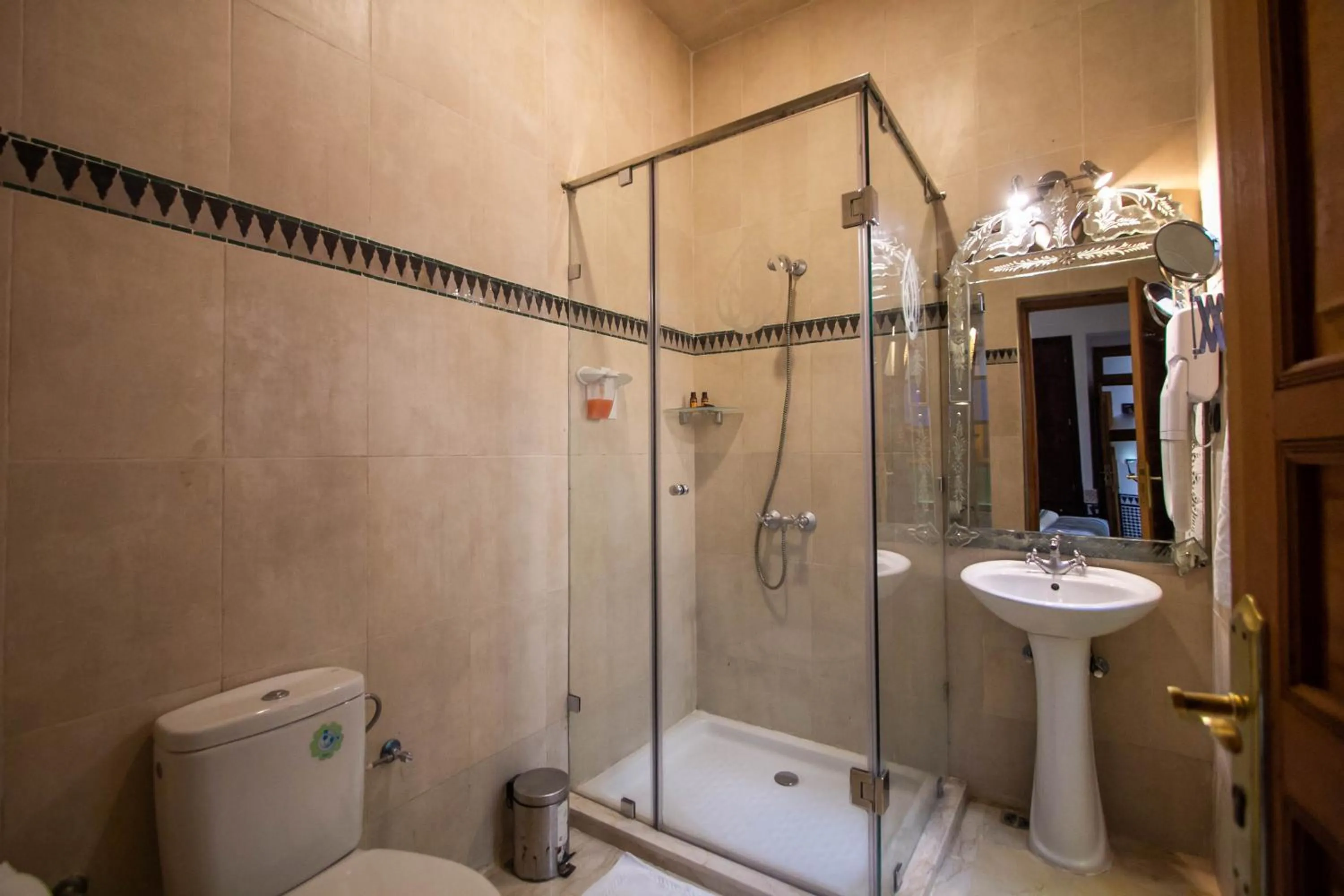 Shower in Riad Al Makan Fes & Spa