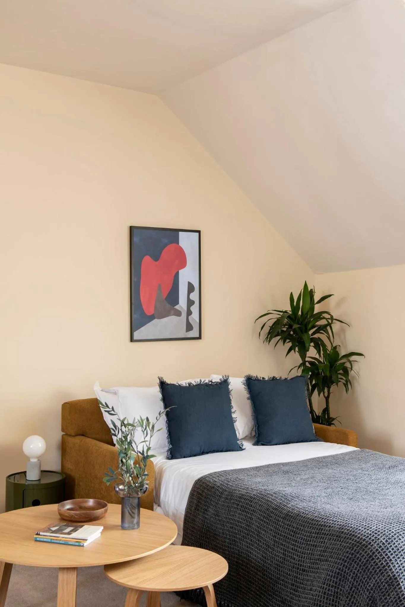 Bed in SACO Bristol West India House