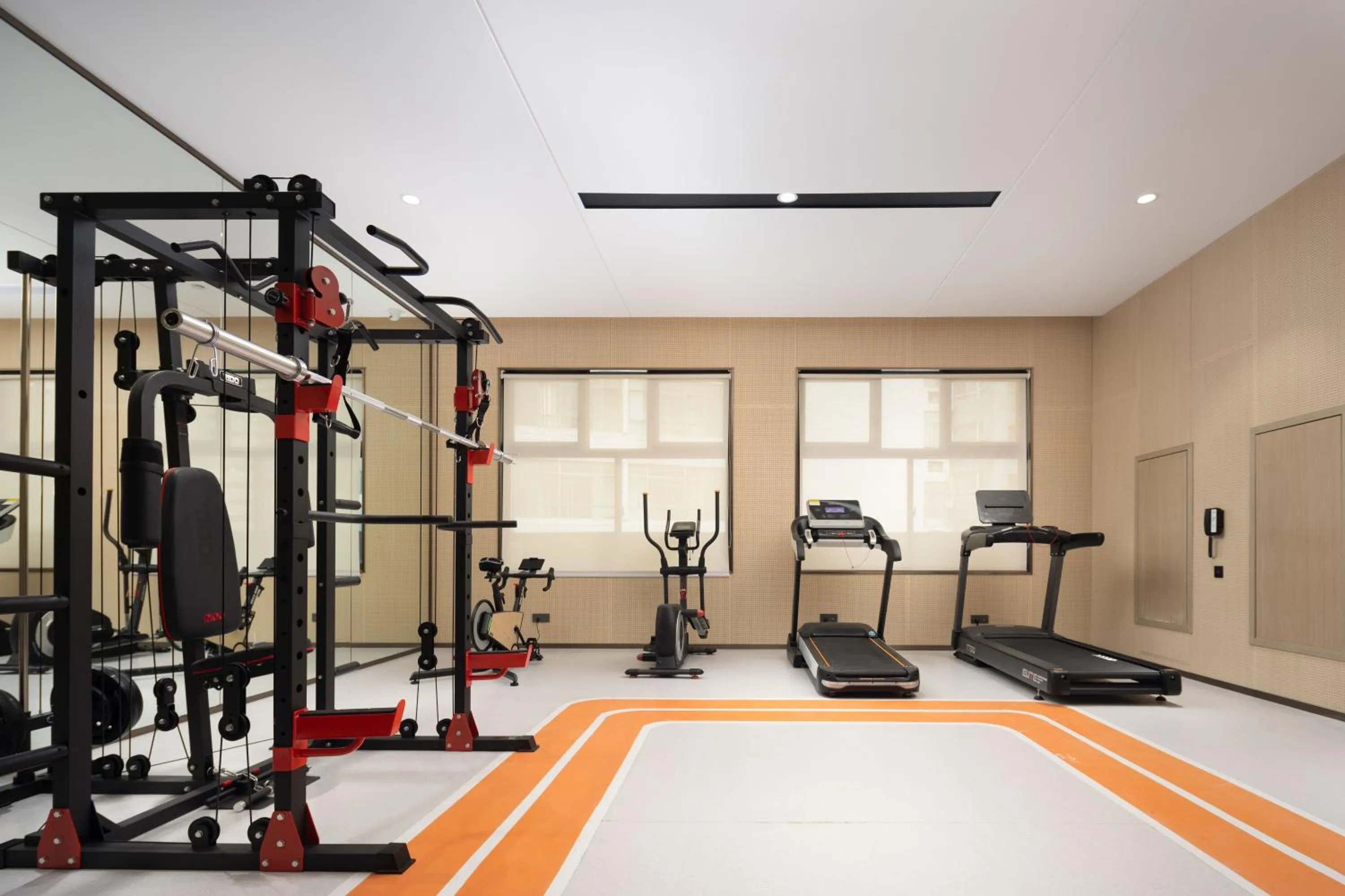 Fitness centre/facilities in Home2 Suite by Hilton Chongqing South Bank