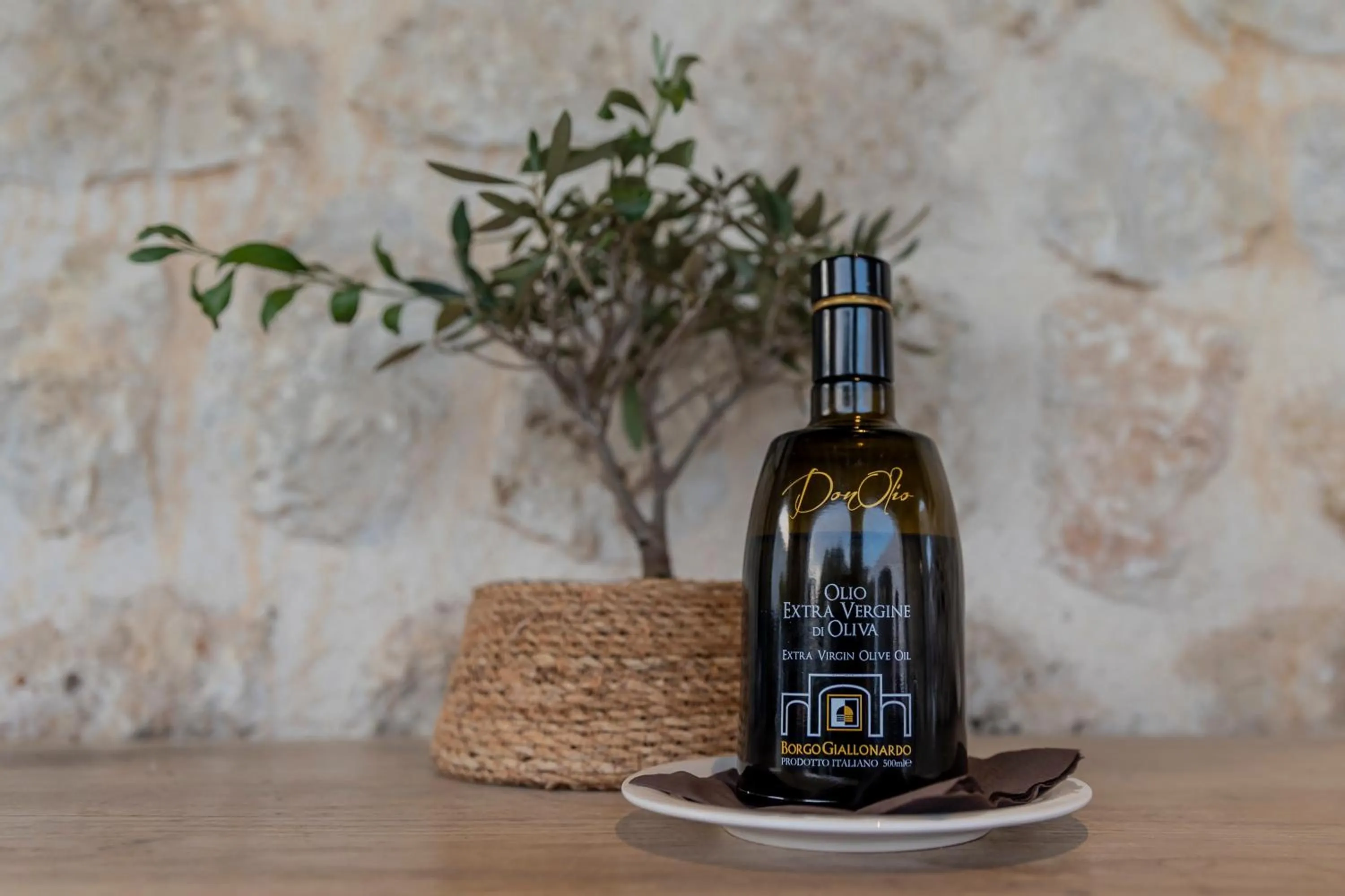 Food and drinks in Borgo Giallonardo Wine Relais