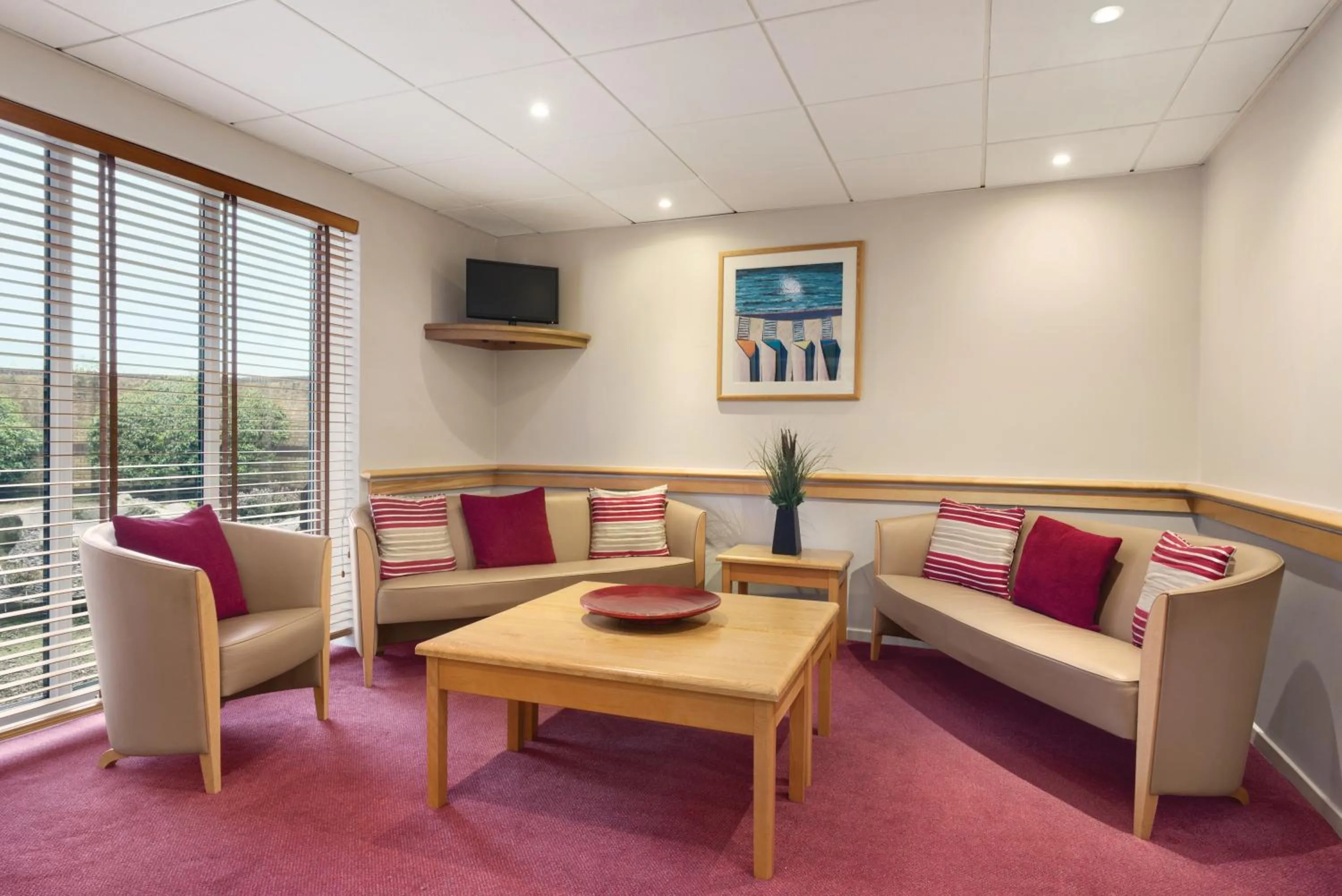 Lobby or reception in Days Inn Hotel Abington - Glasgow