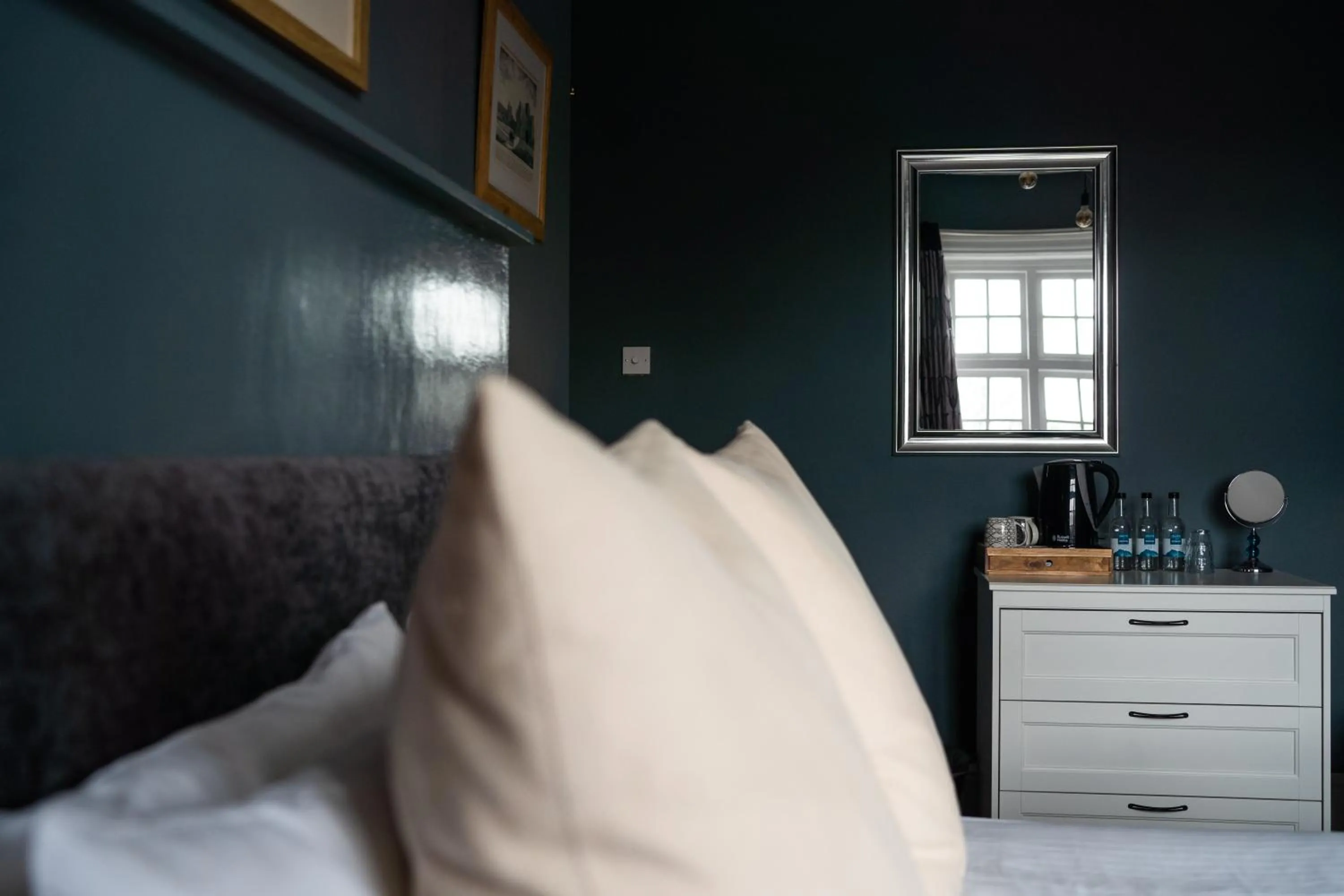 Bed in The Plough Itchen Abbas