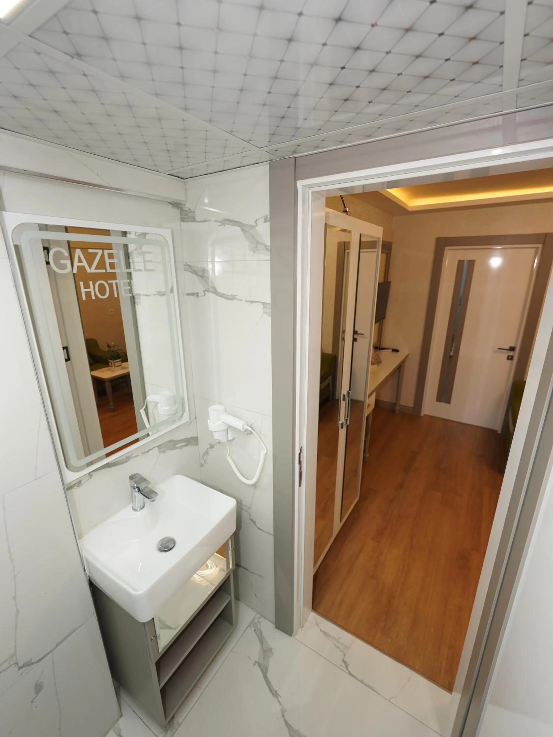 Bathroom in gazelle suites