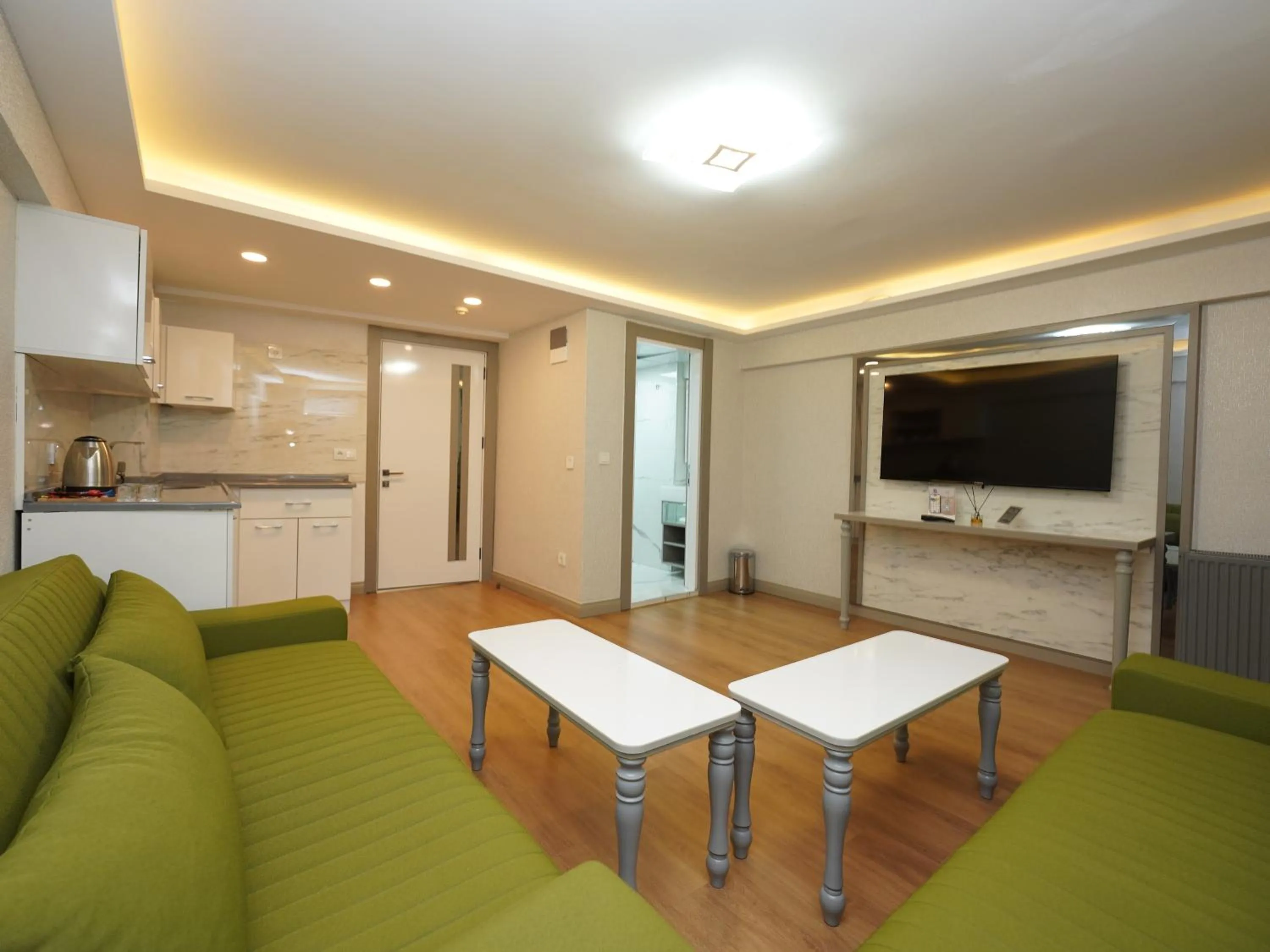 TV and multimedia in gazelle suites