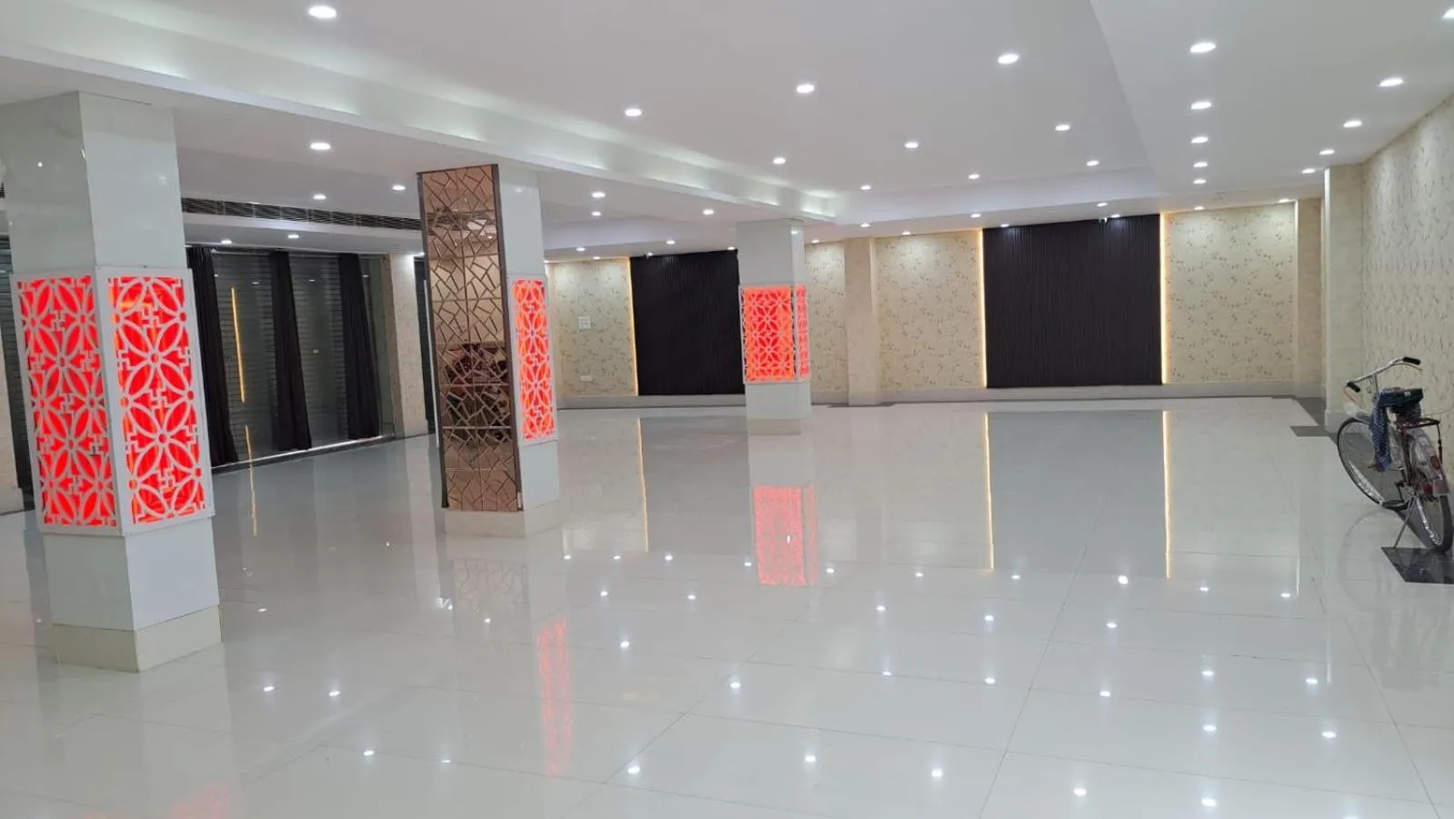 Banquet/Function facilities in Asha Hotel