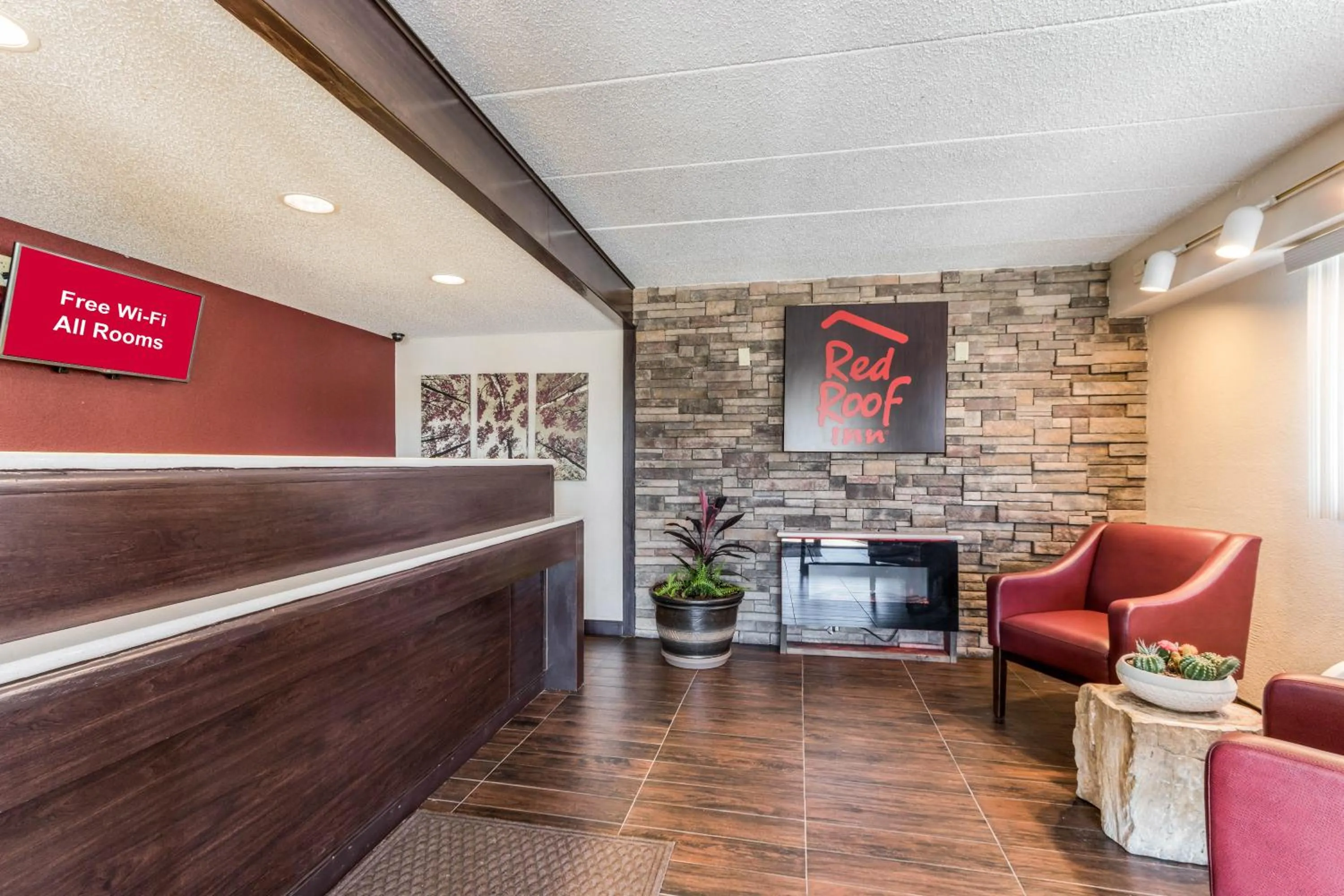 Lobby or reception, Lobby/Reception in Red Roof Inn Columbia, MO