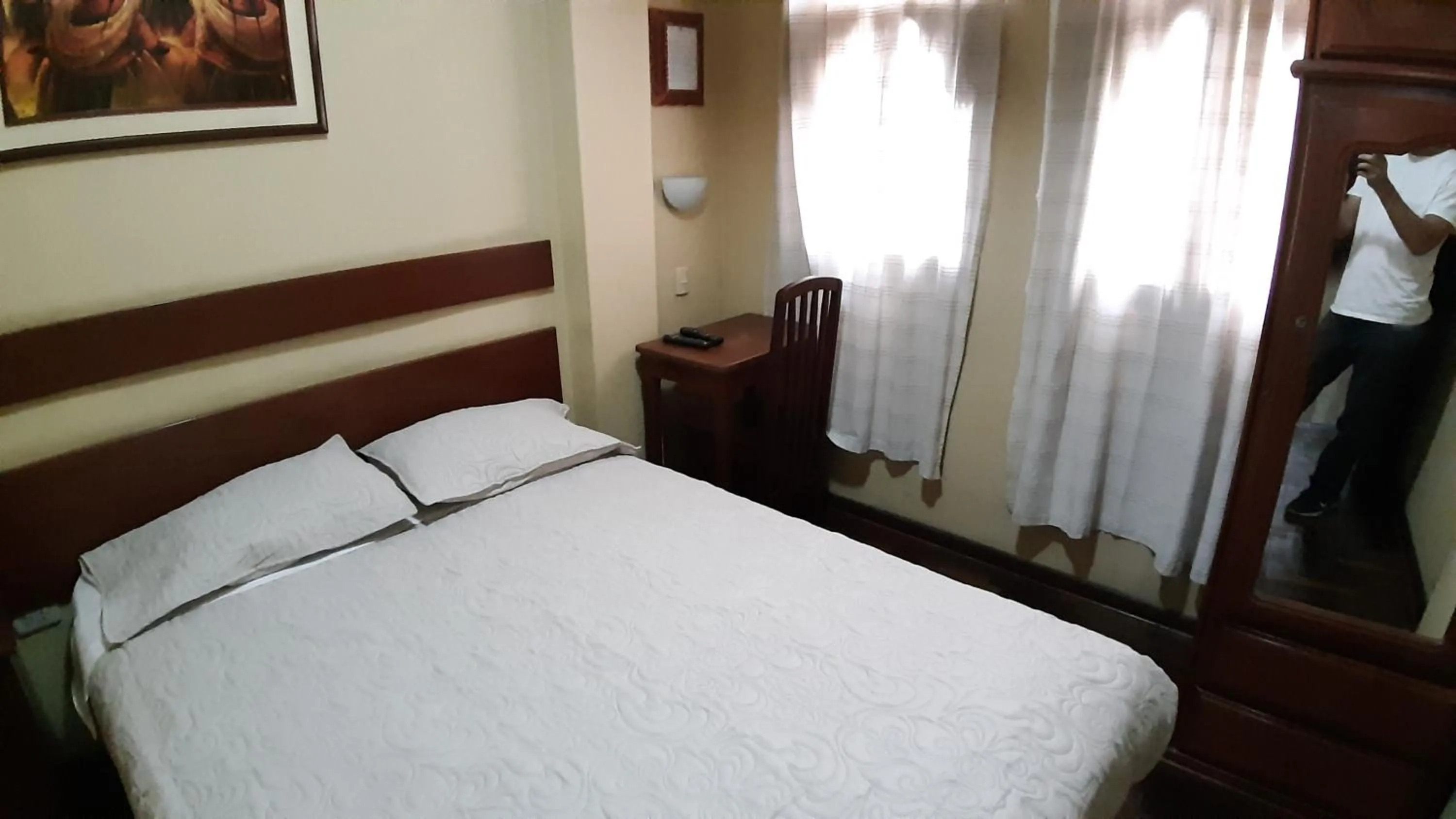 Photo of the whole room, Bed in Pretty House Hotel