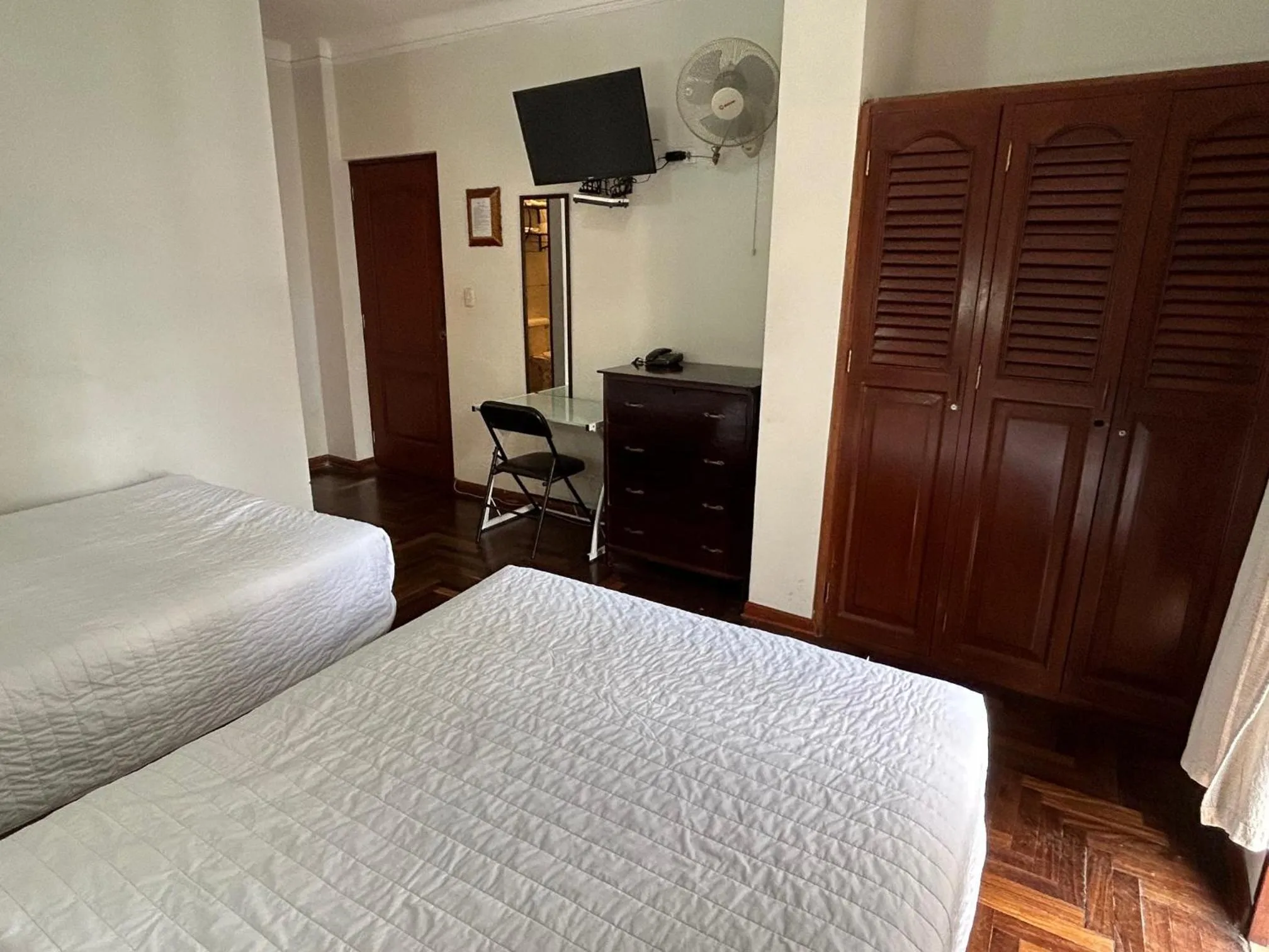 Bed in Pretty House Hotel