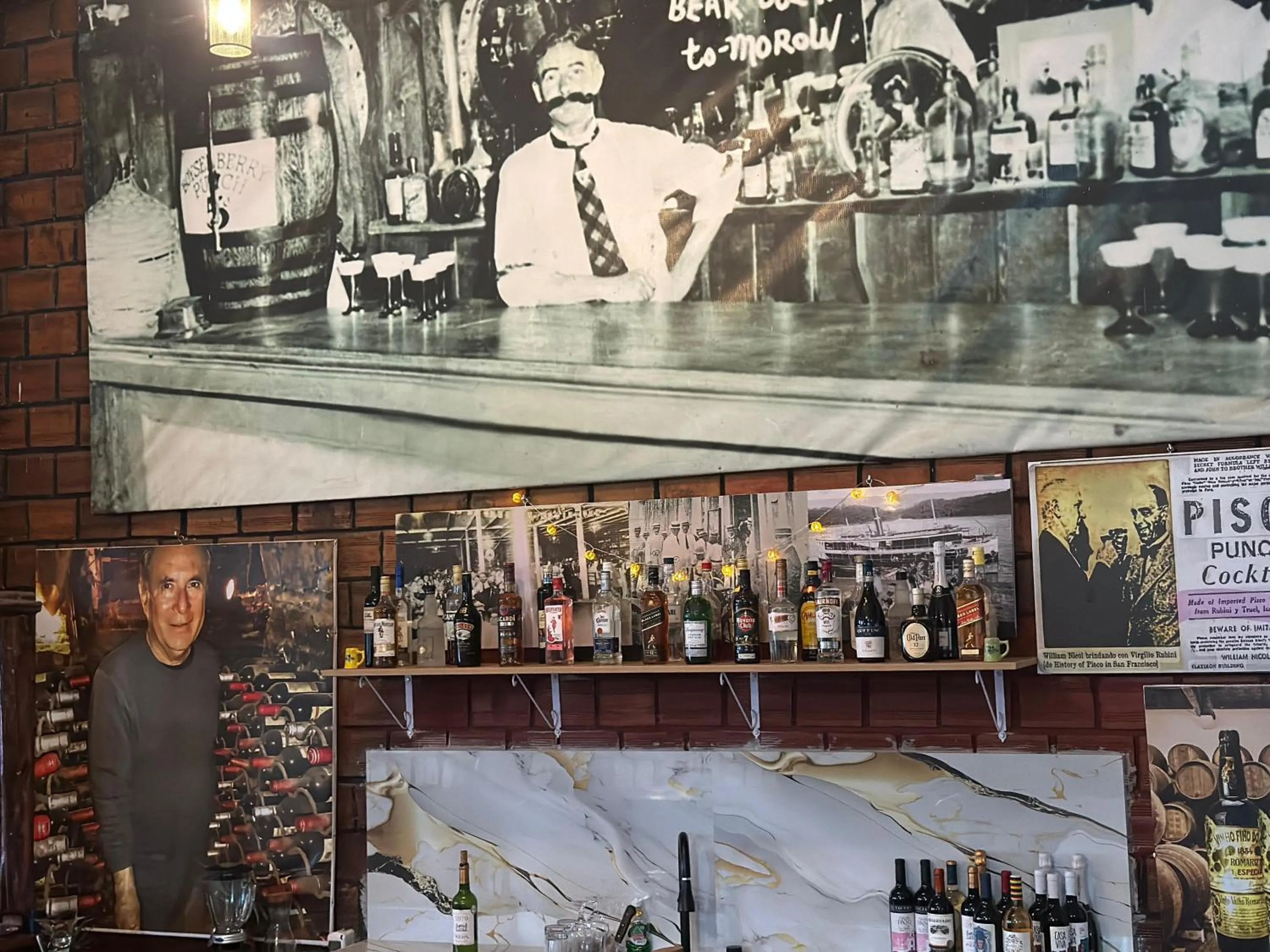 Lounge or bar in La Posada del Cauchero Hotel & Suites