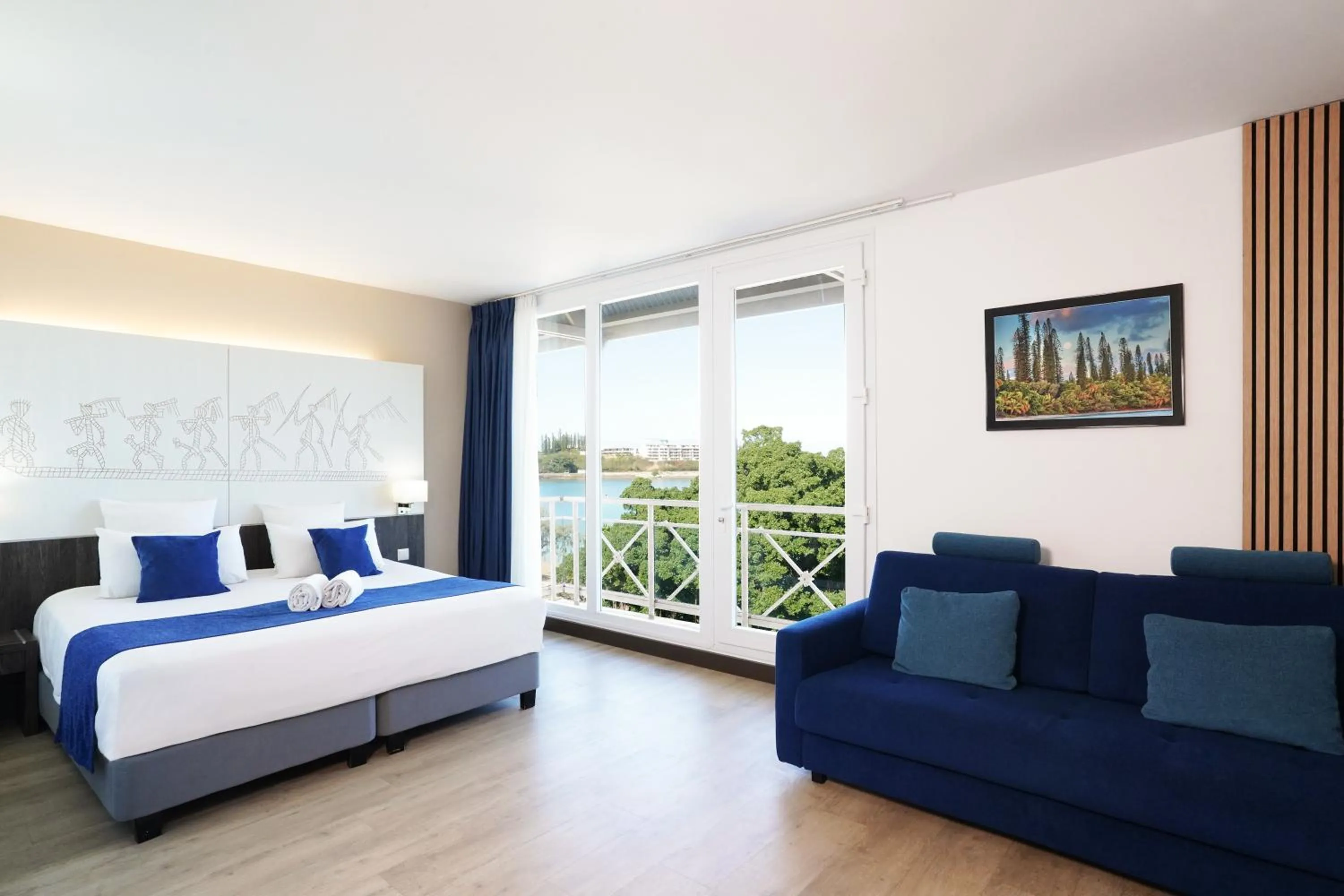 Property building, Bed in Hotel Beaurivage