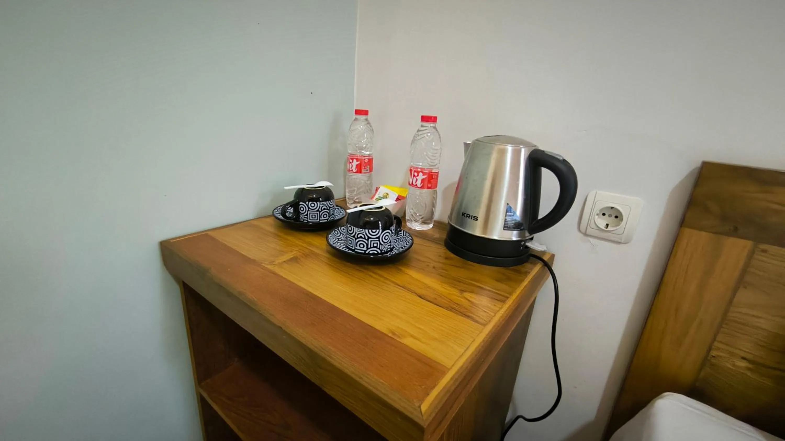 Coffee/tea facilities in Nez's Guesthouse Syariah