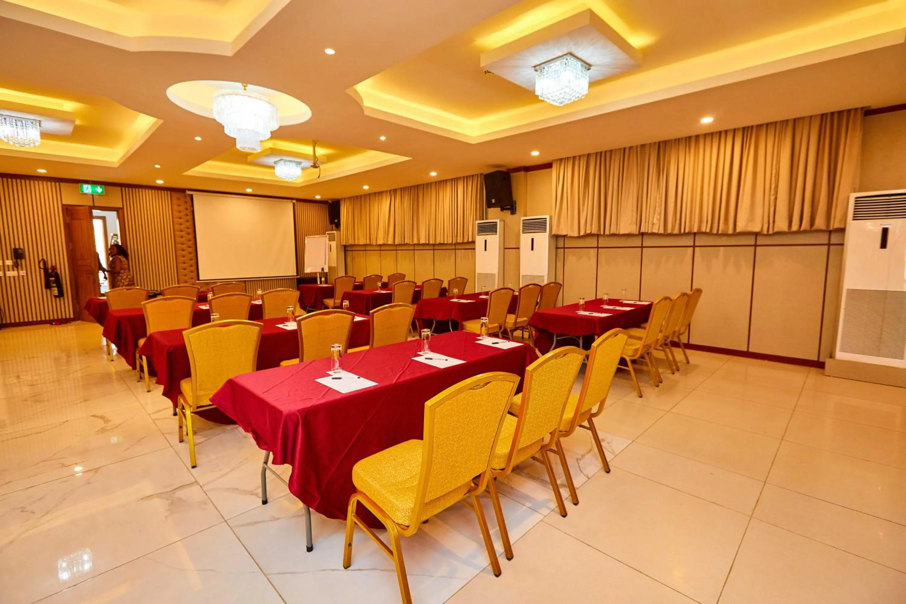 Meeting/conference room in Vintano Hotel