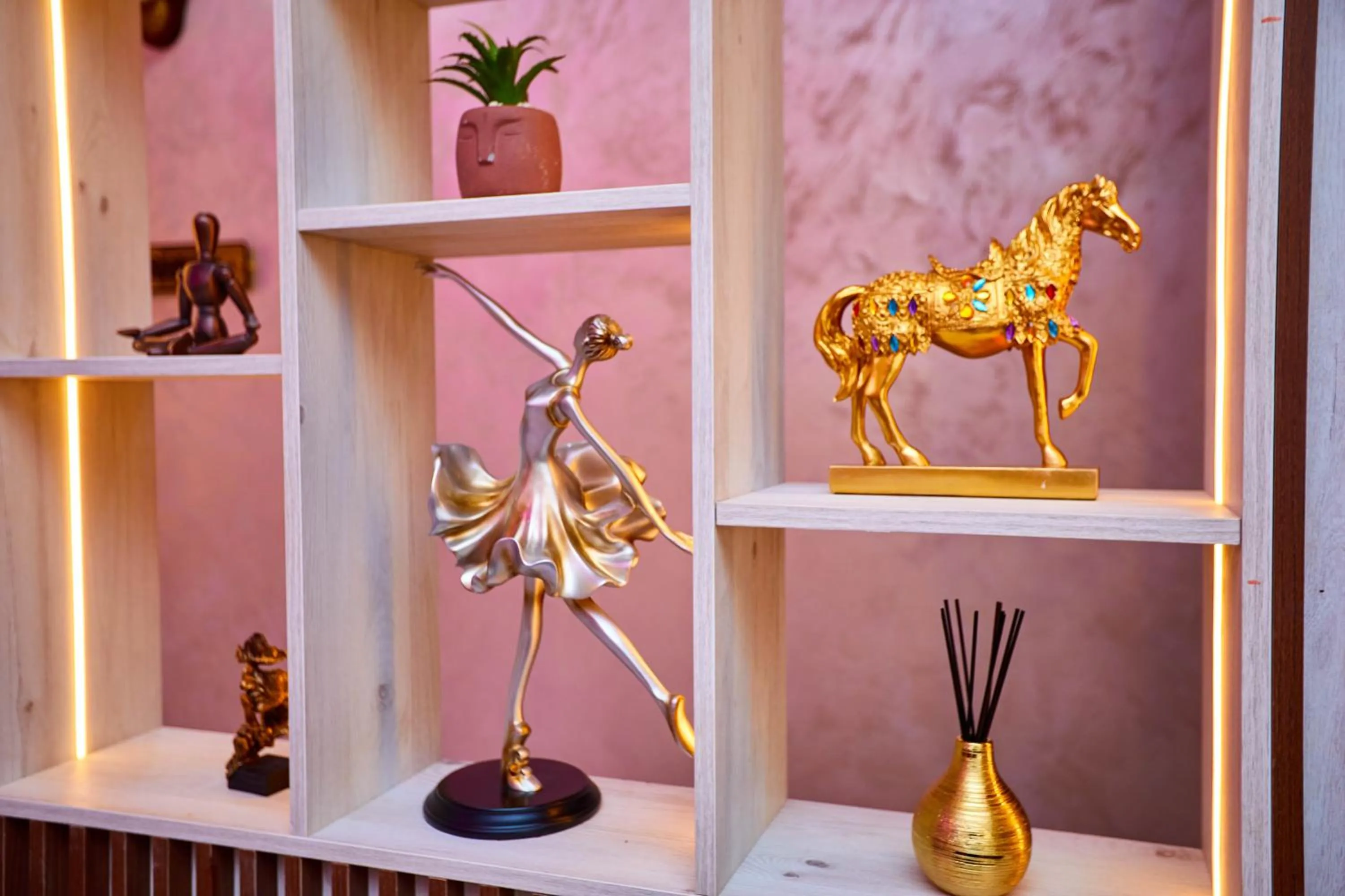 Decorative detail in Vintano Hotel