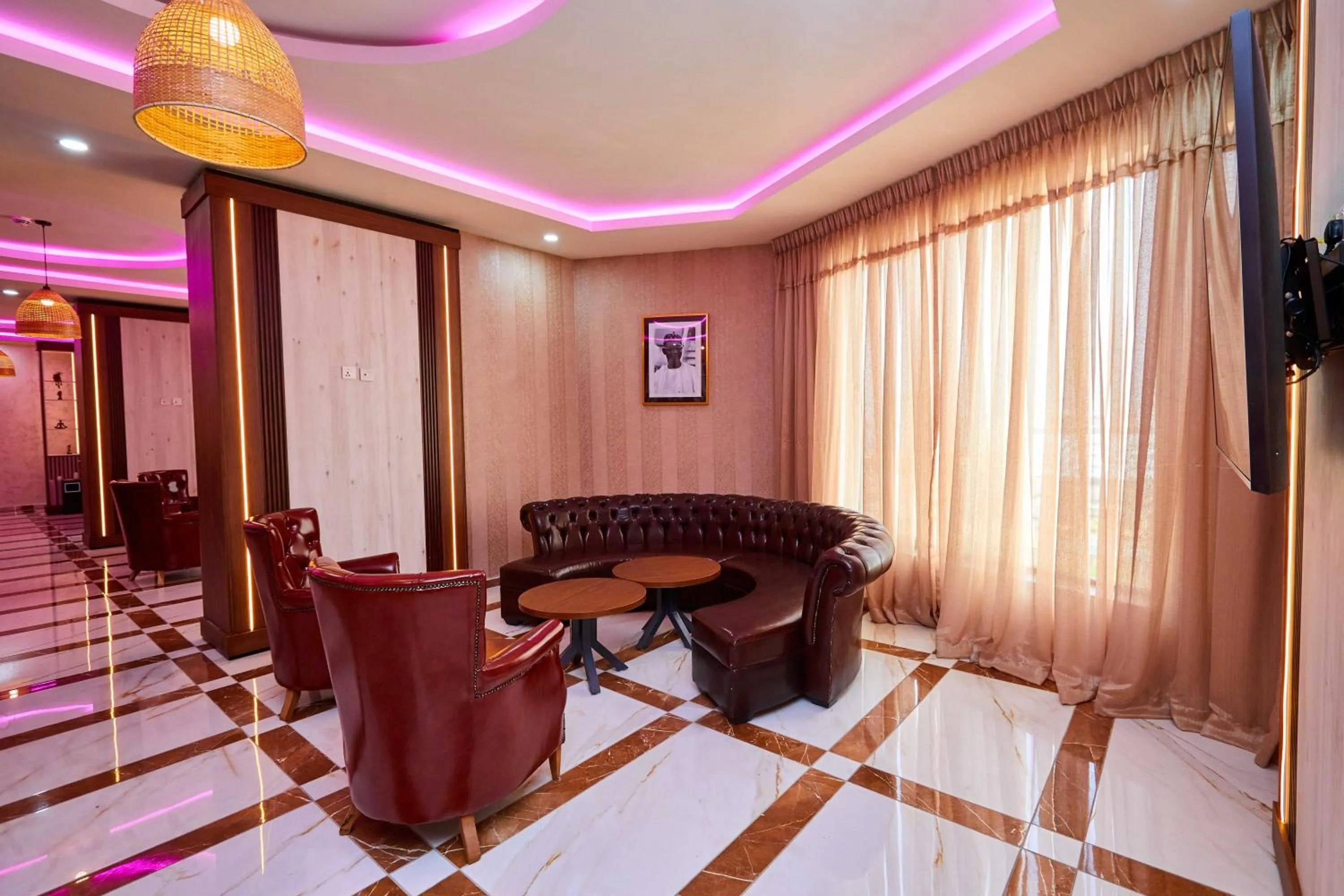 TV and multimedia in Vintano Hotel