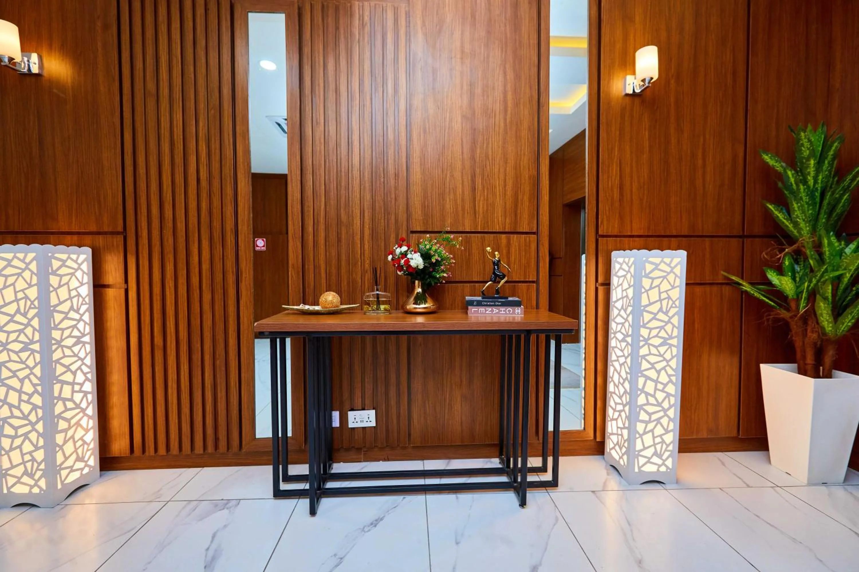 Lobby or reception in Vintano Hotel