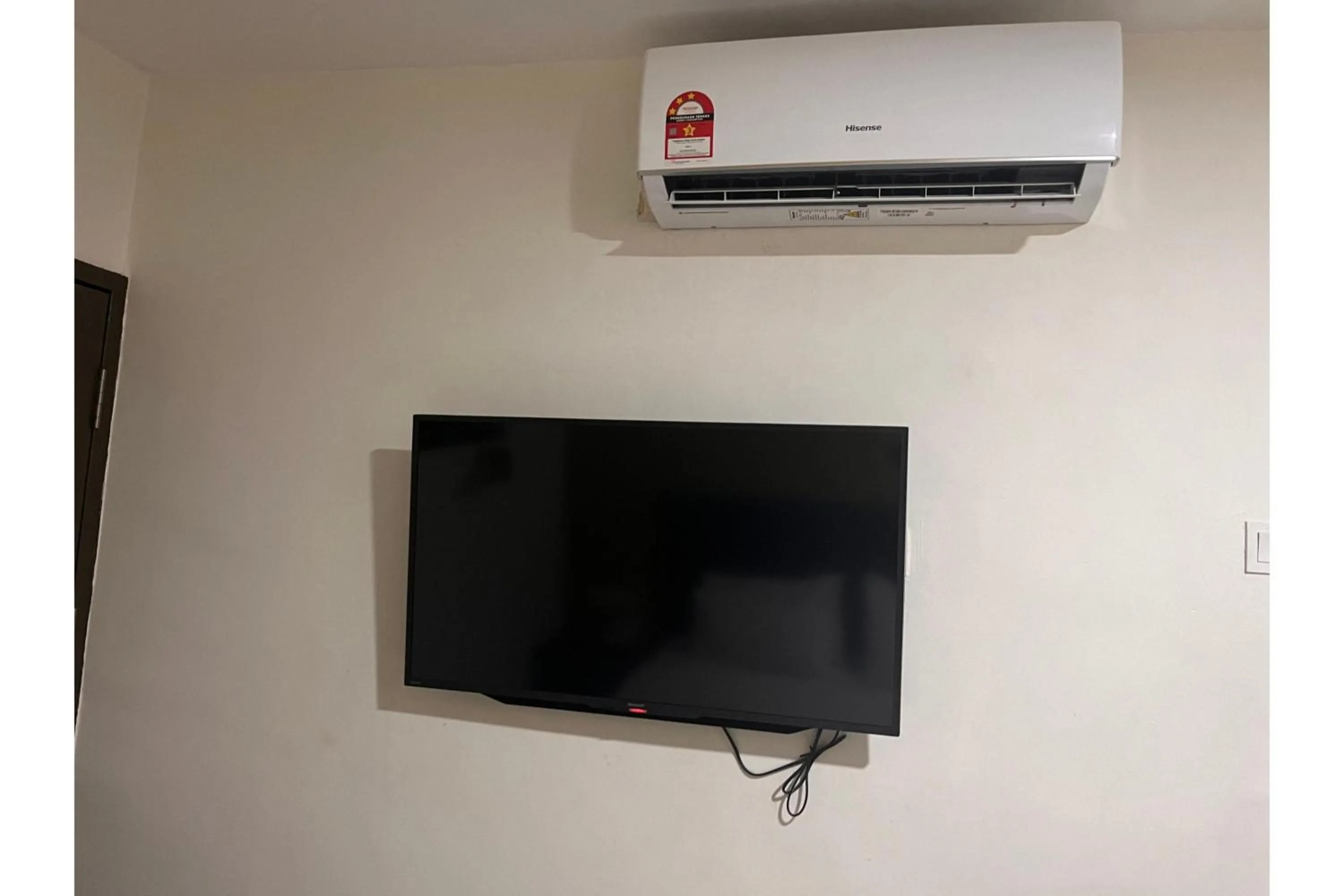 Bedroom in Grand World Hotel