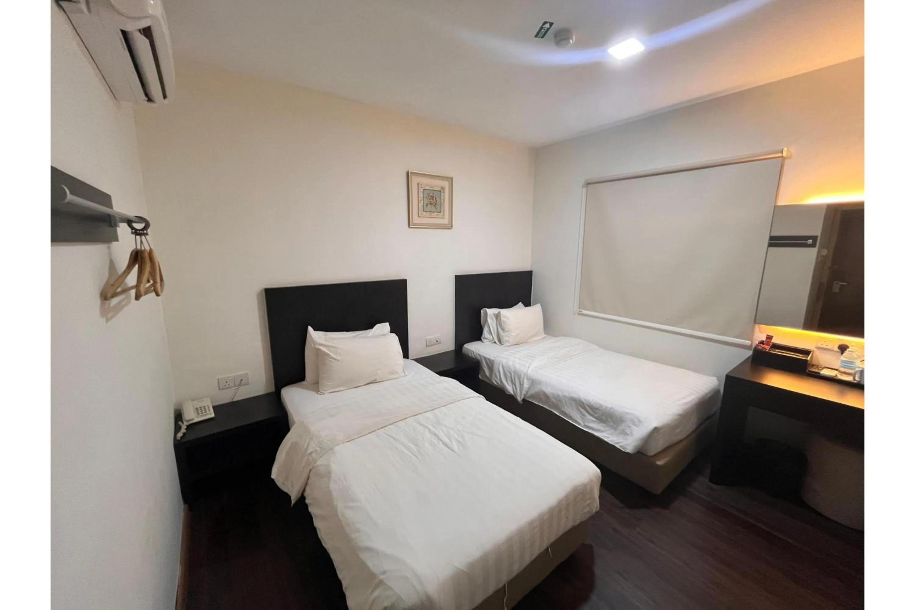 Bedroom, Bed in Grand World Hotel