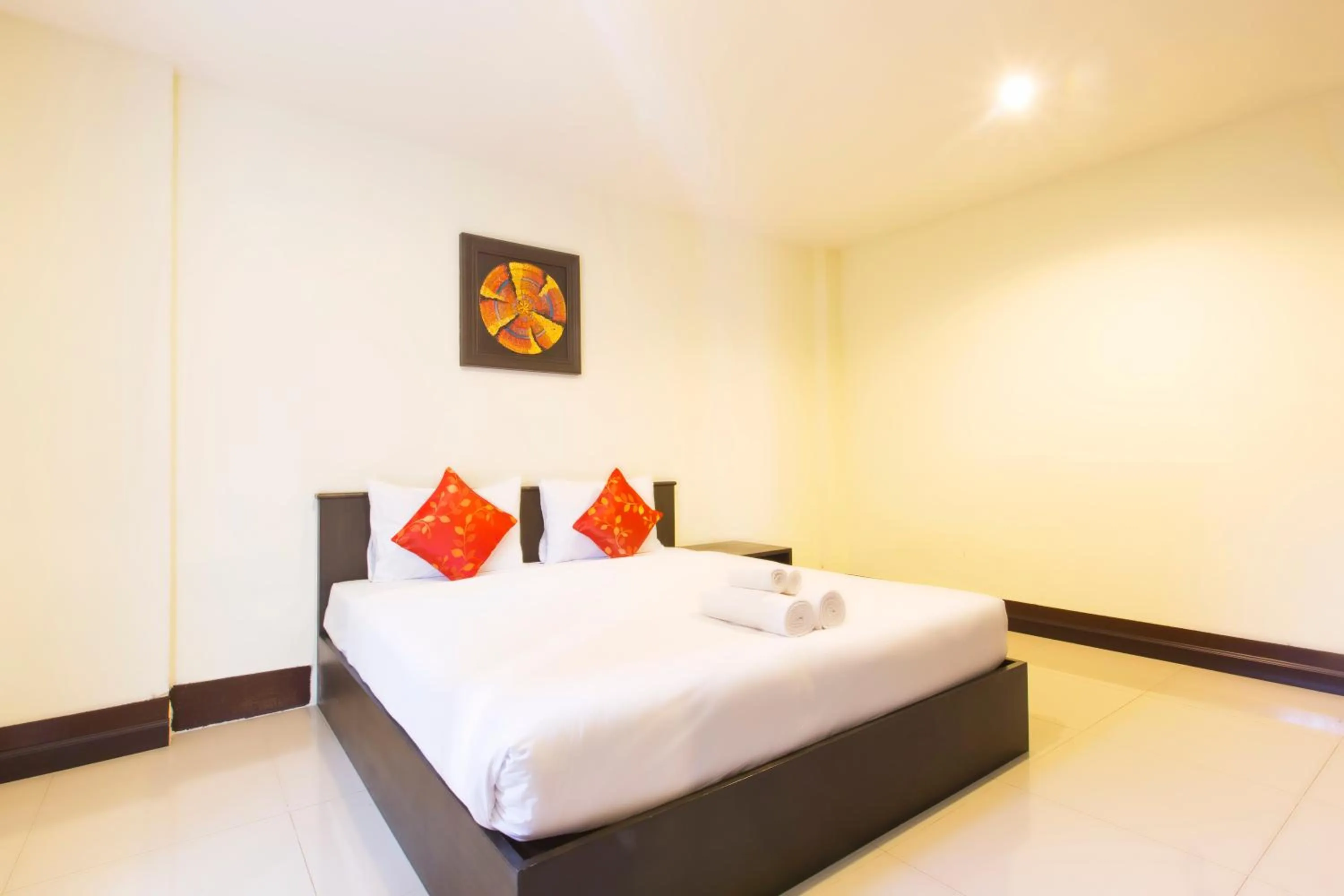 Bed in The Elegant Patong