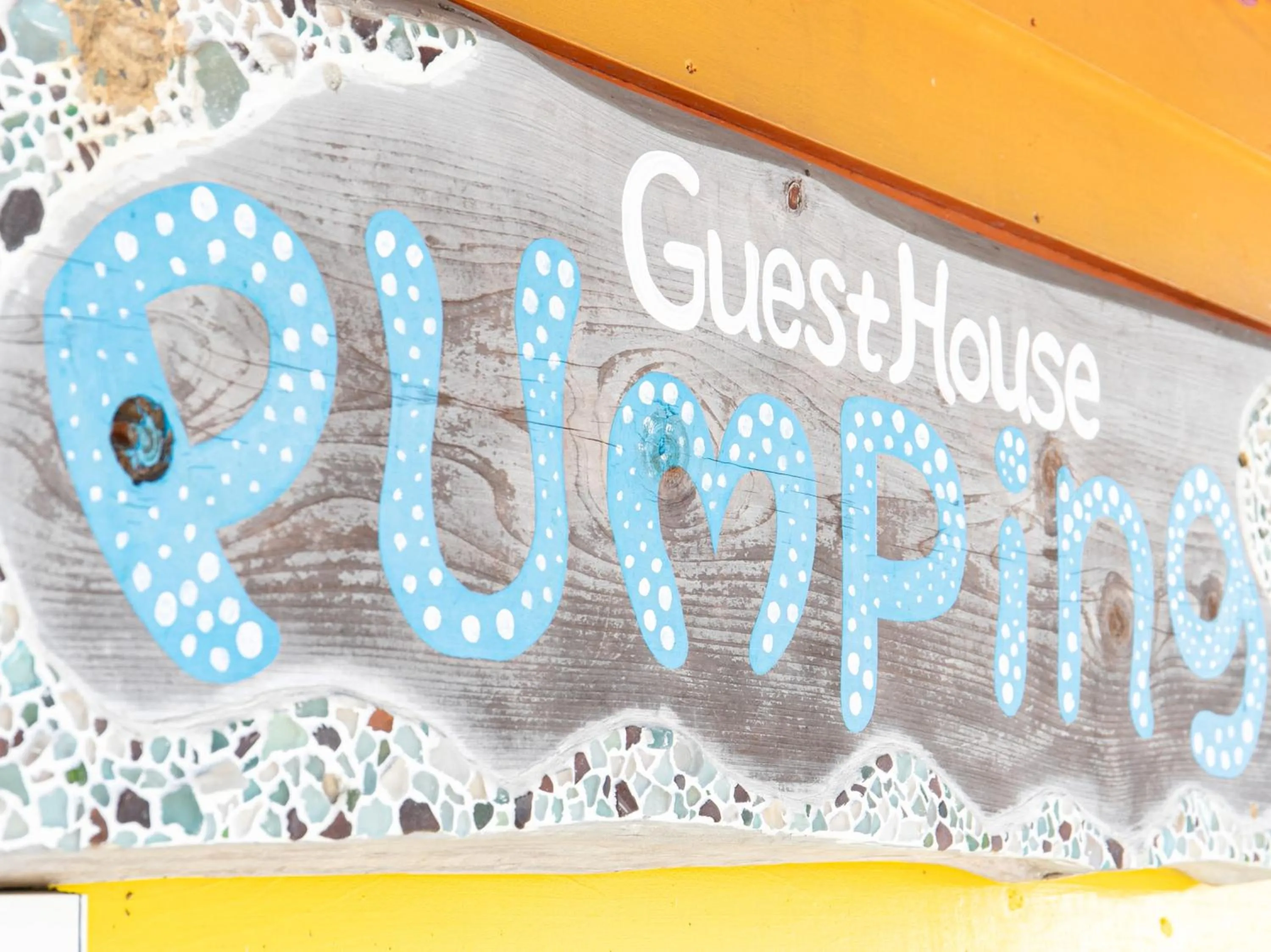 Logo/Certificate/Sign in Tabist Guest house Pumping Surf