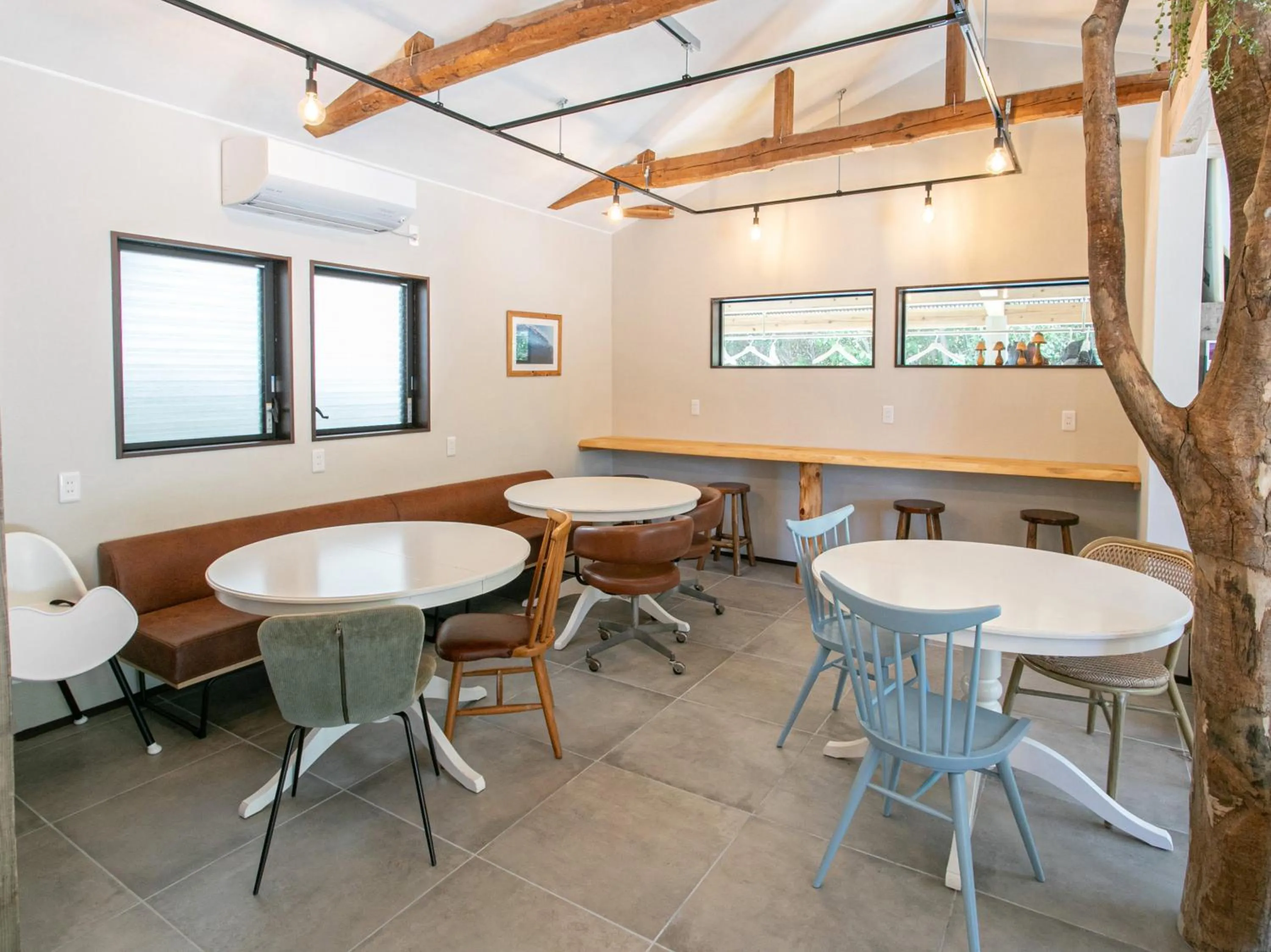 Communal lounge/ TV room in Tabist Guest house Pumping Surf