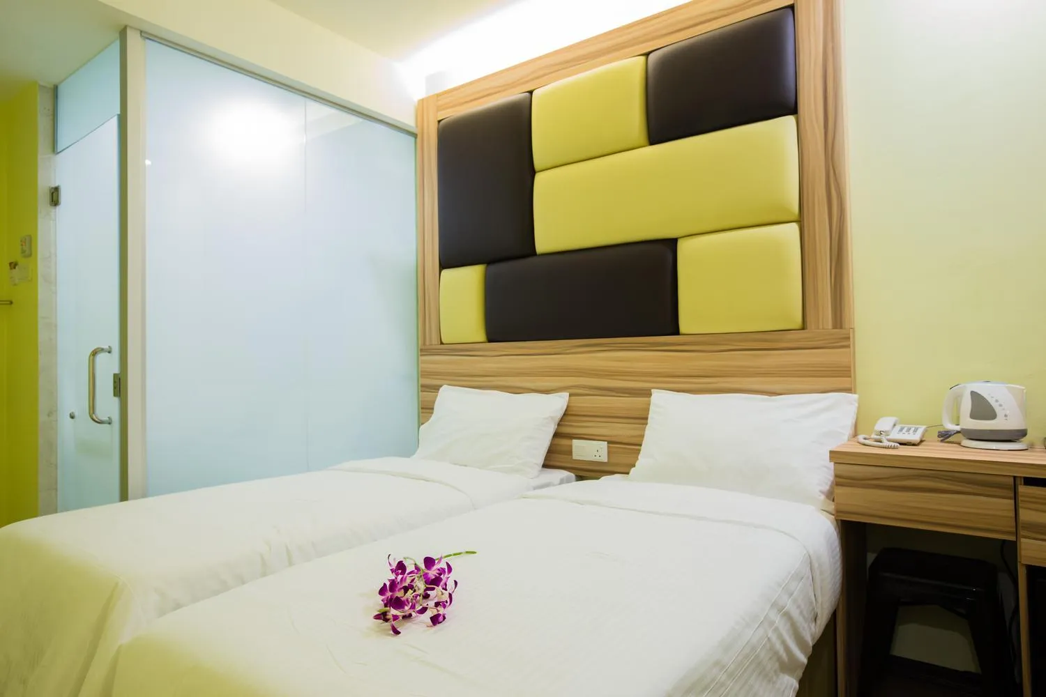 Bed in Hotel CIQ @ Wong Ah Fook