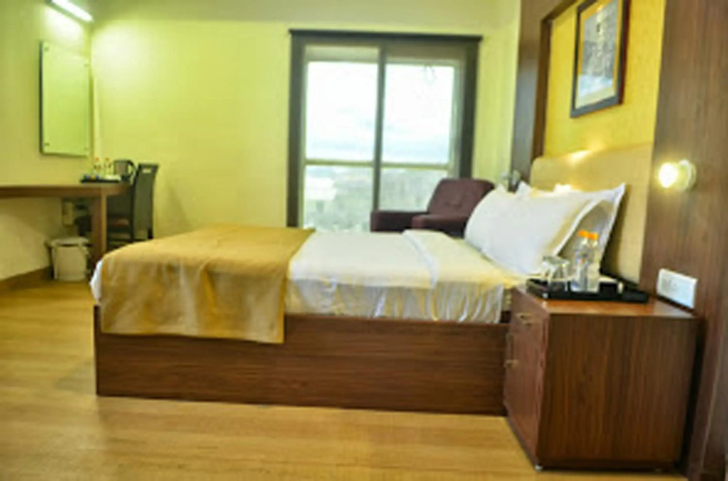 Deluxe Double Room with Balcony in Hotel Arunachala Deluxe Double Room with Balcony in Hotel Arunachala