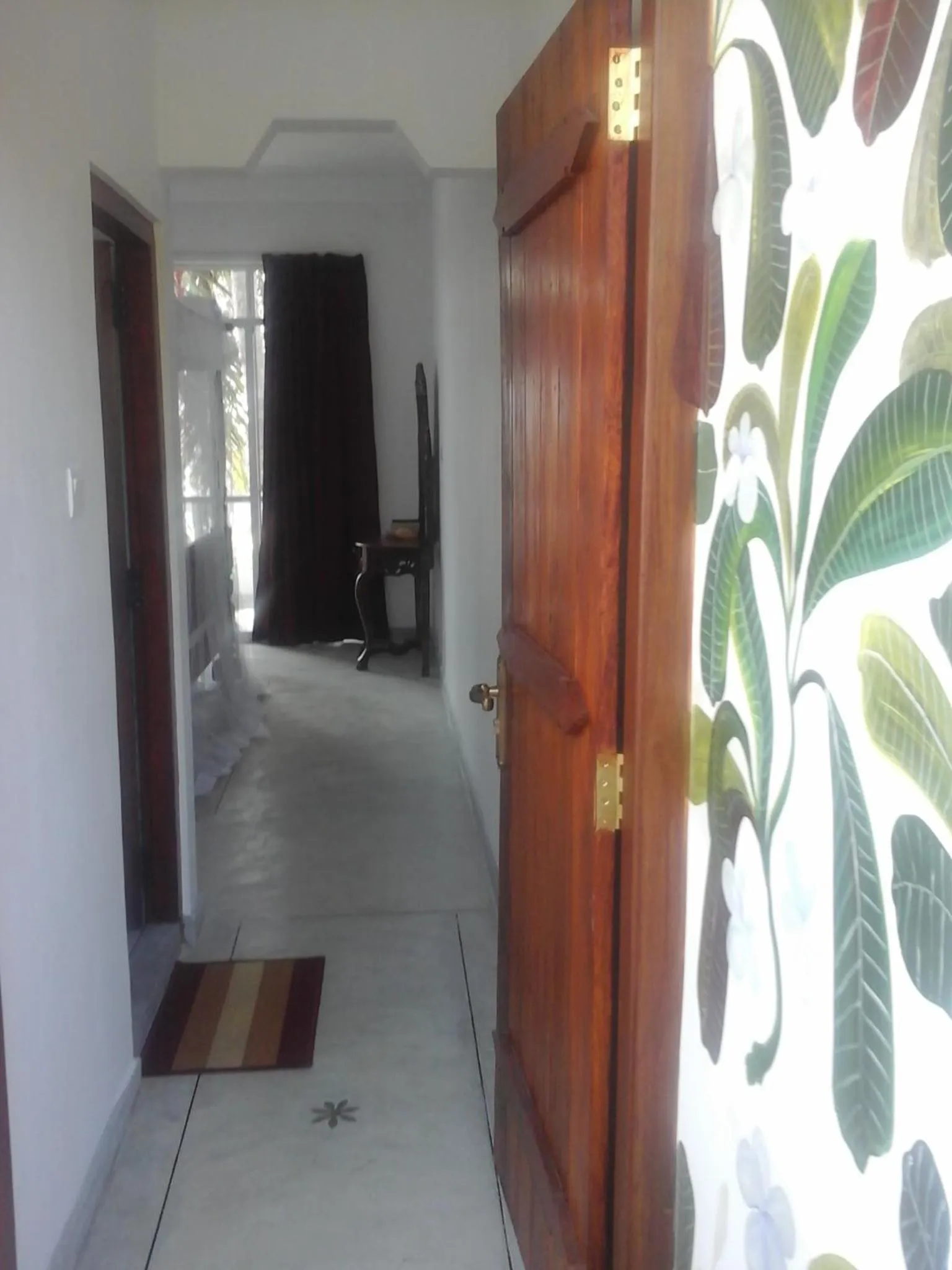 Photo of the whole room in Peacock Wings Guest