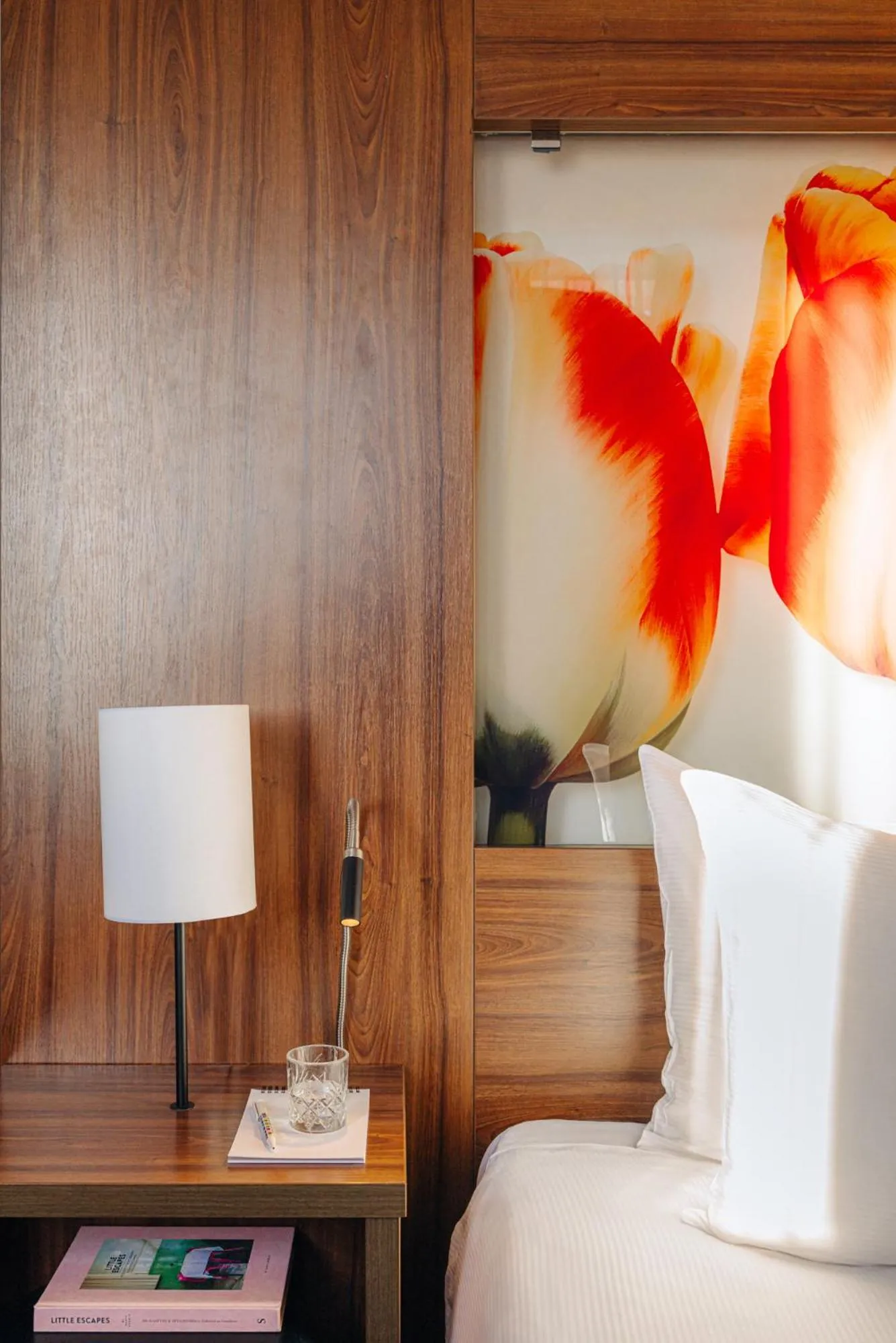 Bedroom, Bed in Eden Hotel Amsterdam