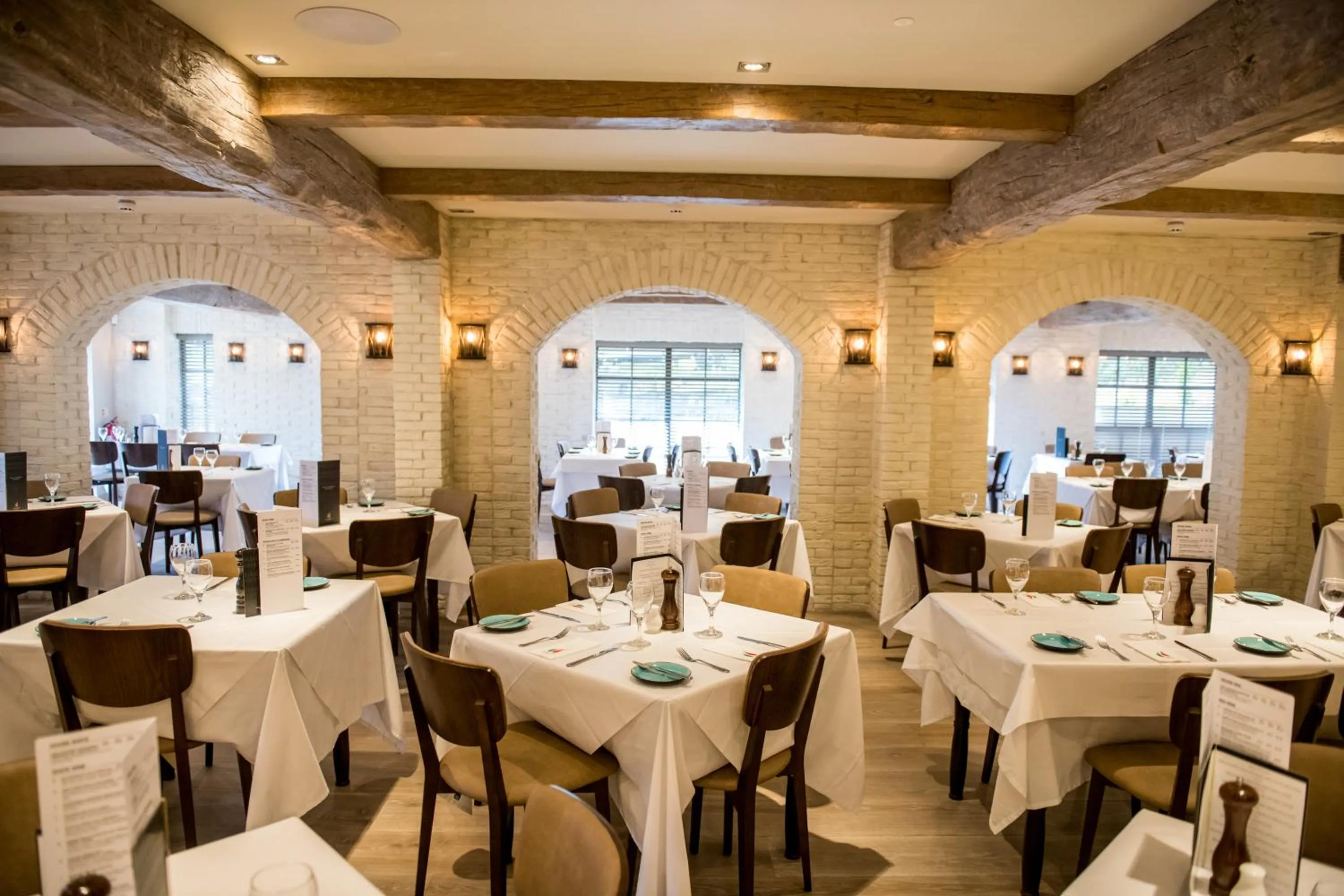 Restaurant/places to eat in The Briar Court Hotel