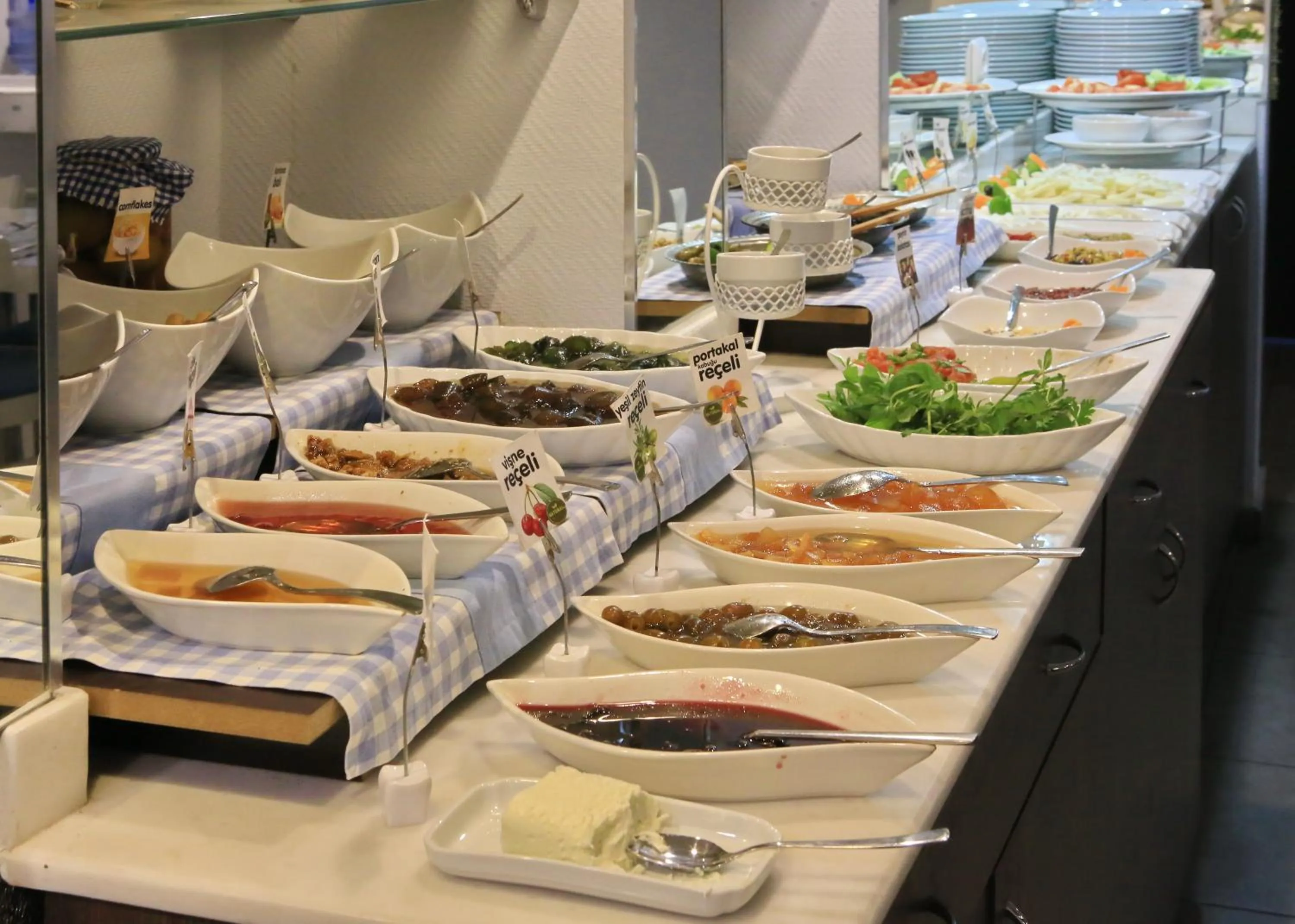 Food and drinks in Adana City Boutique Hotel