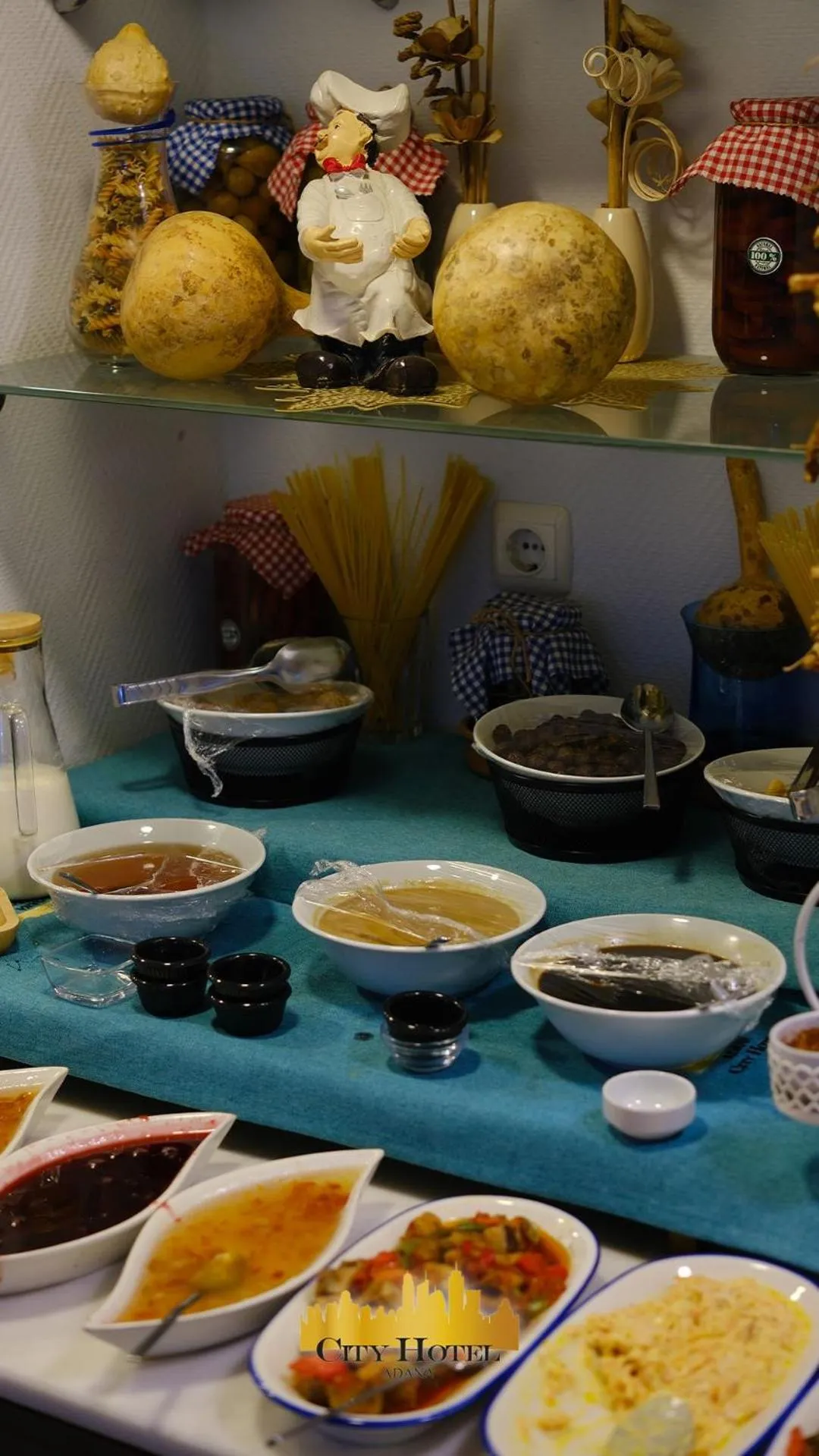 Restaurant/places to eat in Adana City Boutique Hotel