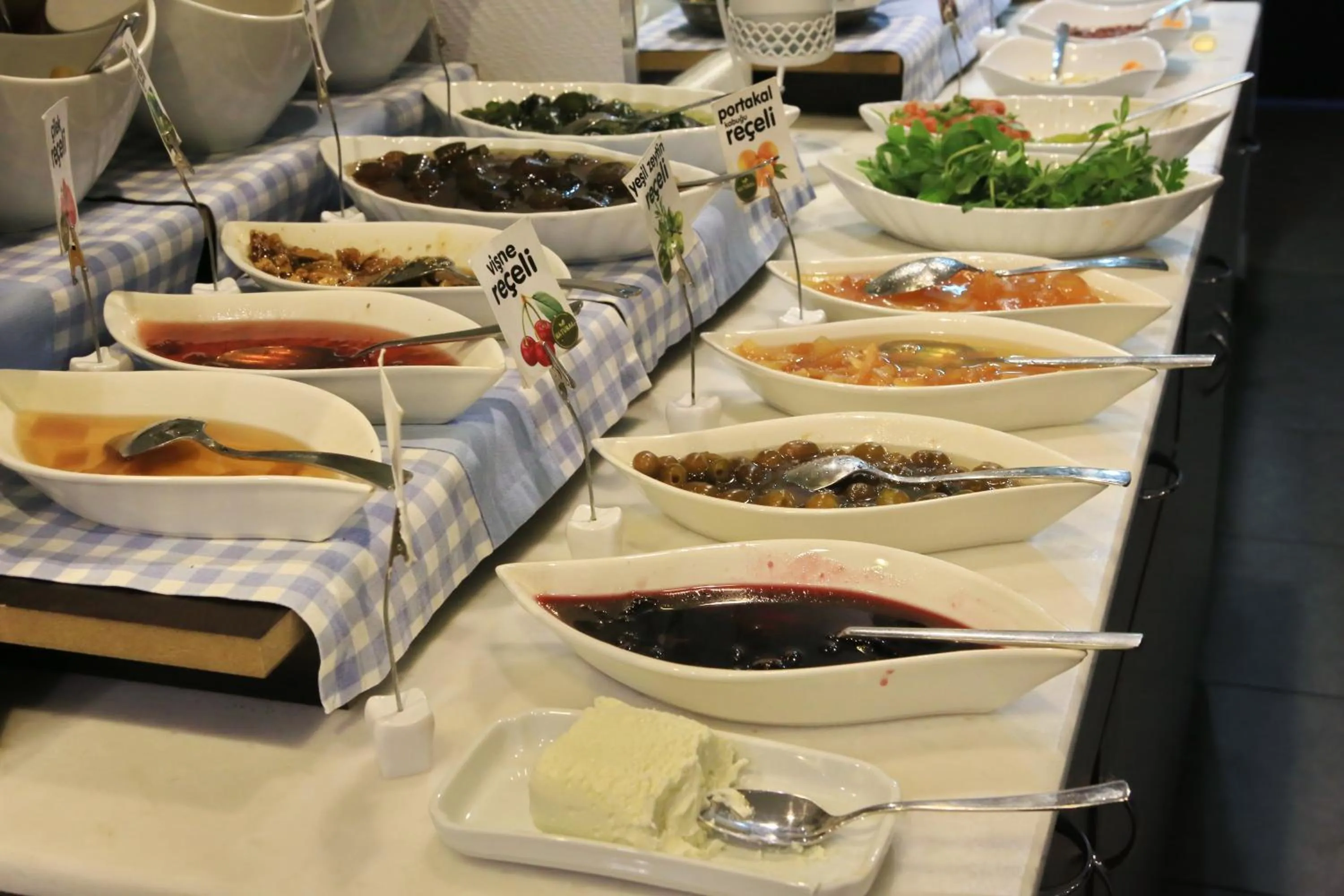 Food and drinks in Adana City Boutique Hotel