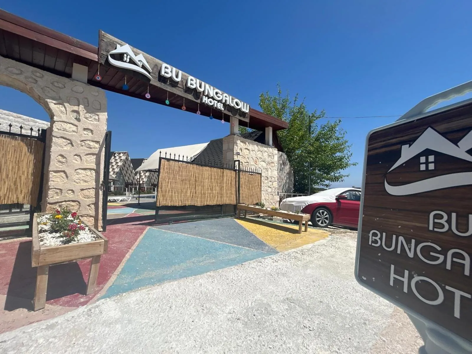 Quiet street view in Bu Bungalow Hotel