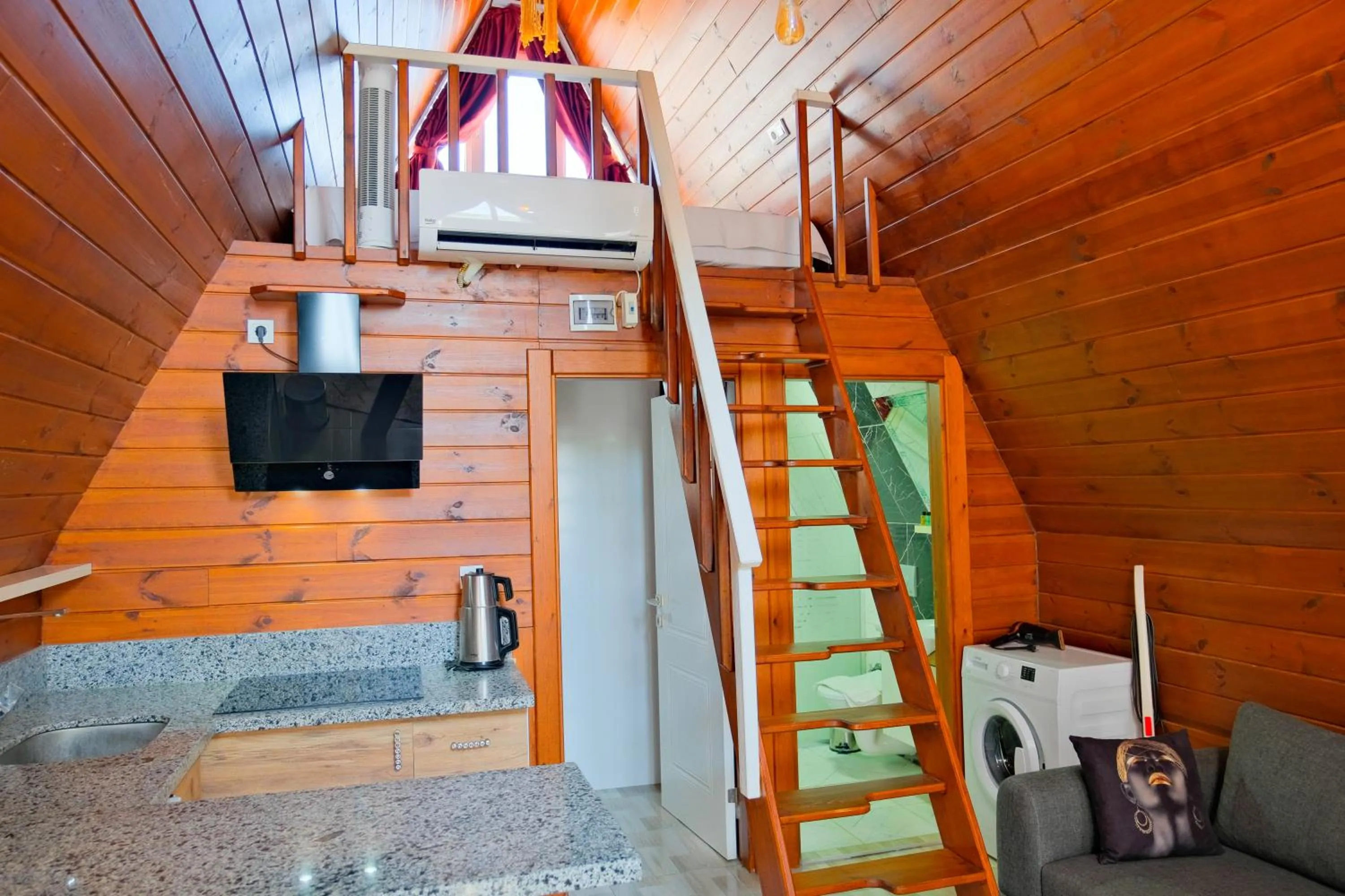 Kitchen or kitchenette in Bu Bungalow Hotel