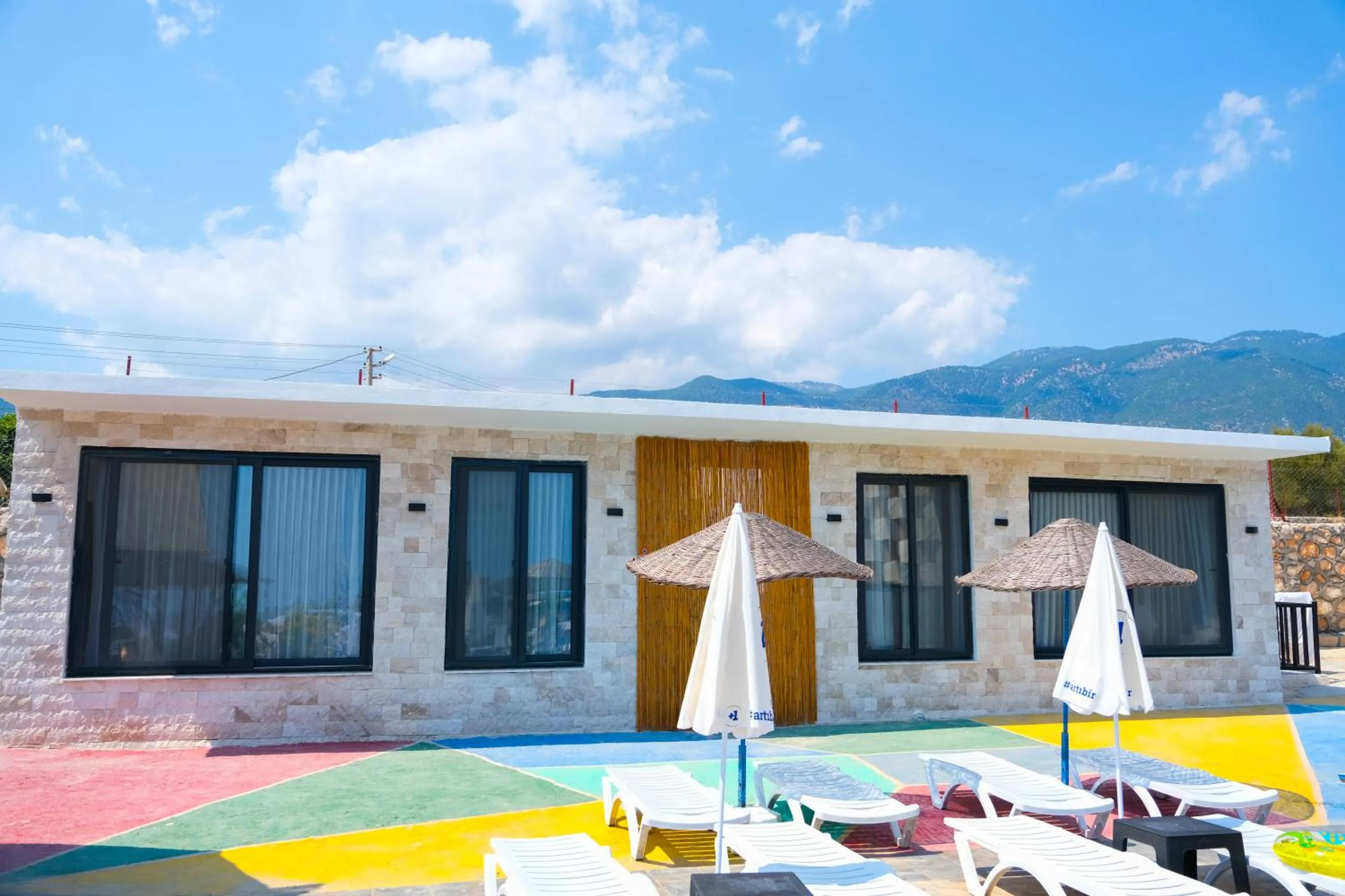 Day in Bu Bungalow Hotel