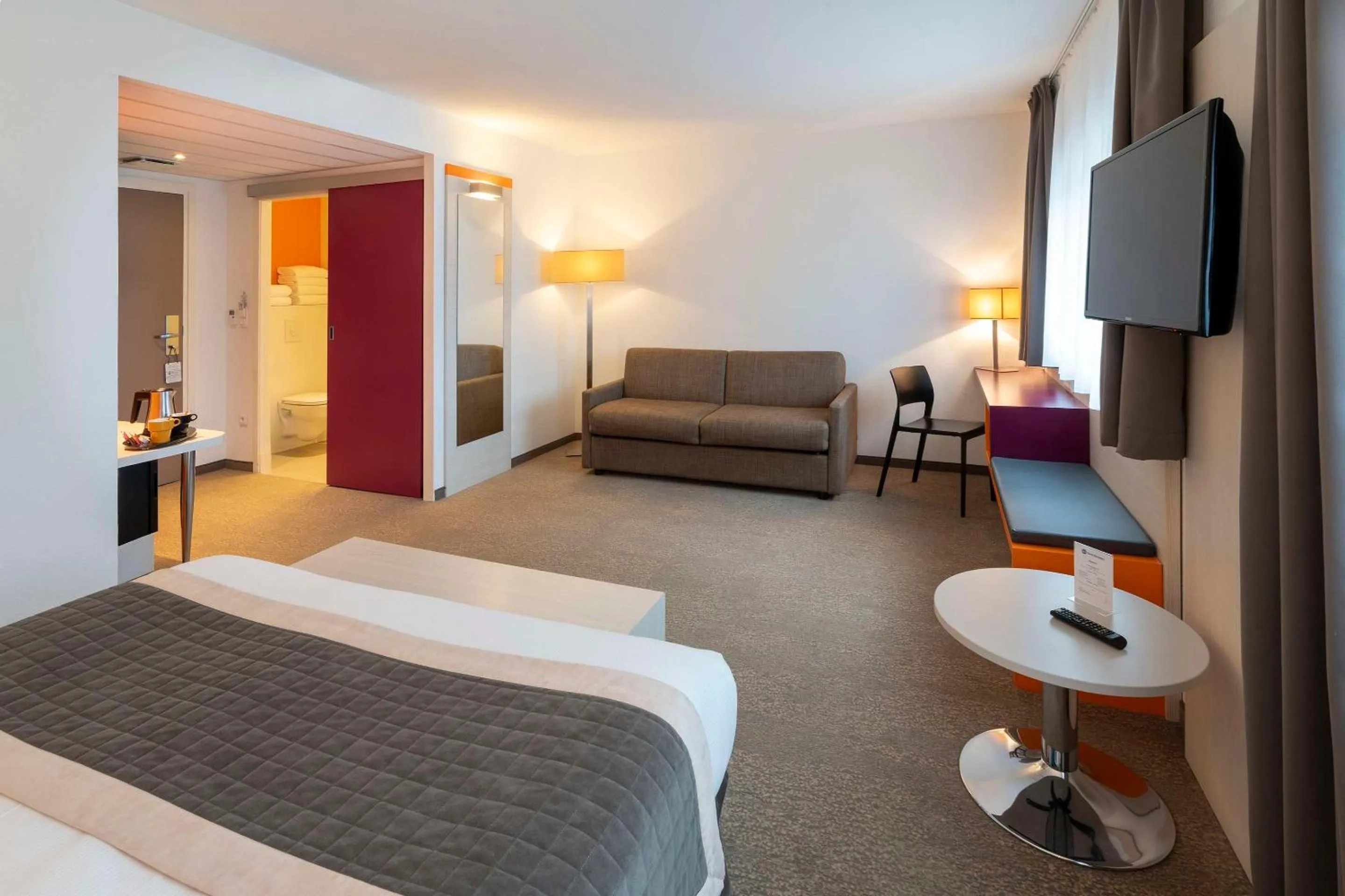 Bedroom, Bed in Best Western Colmar Expo