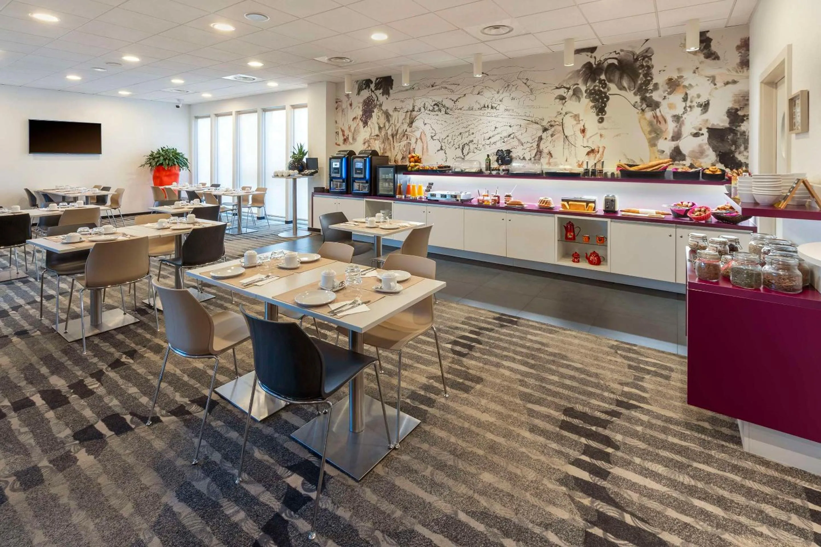 Breakfast in Best Western Colmar Expo