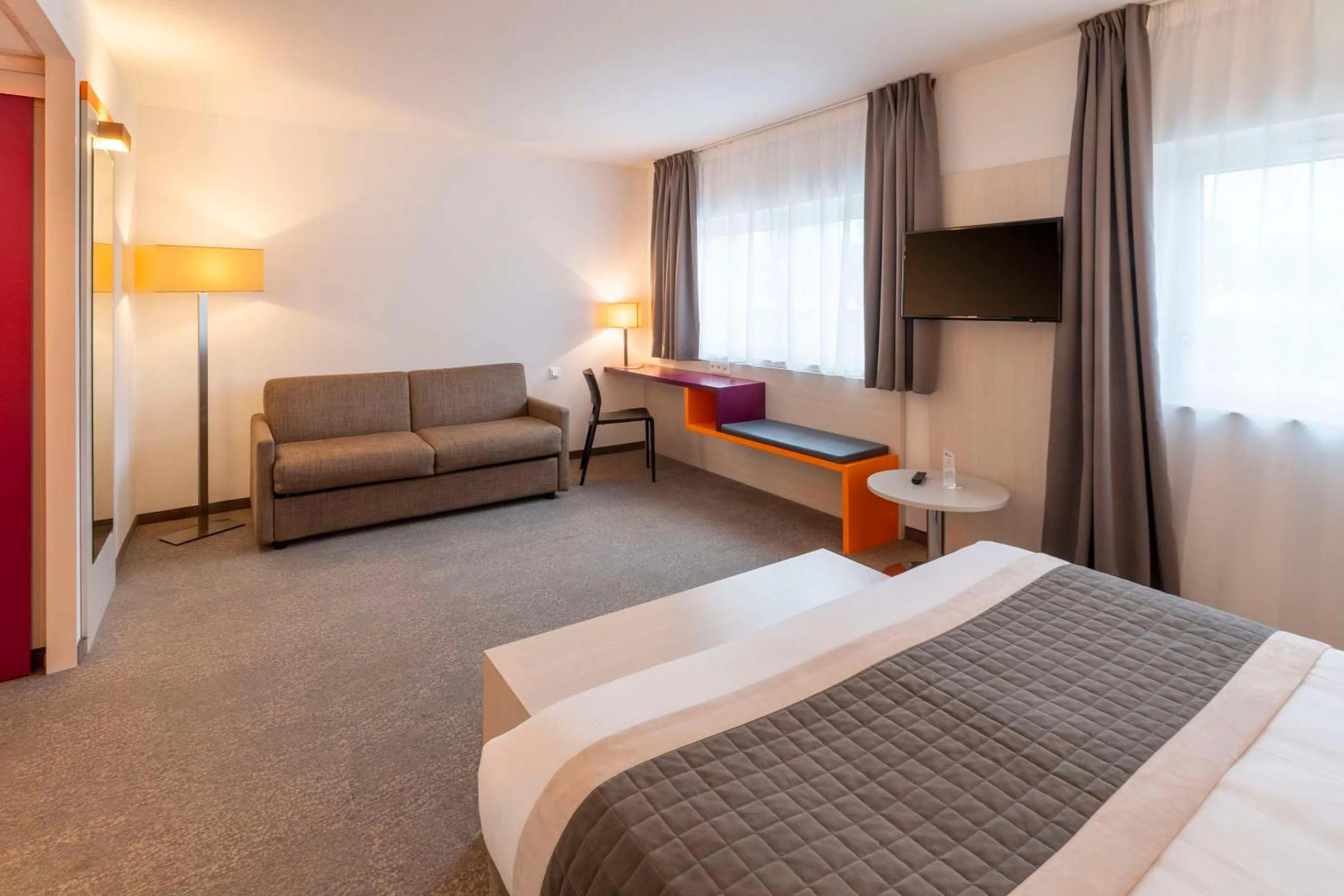 Bedroom, Bed in Best Western Colmar Expo