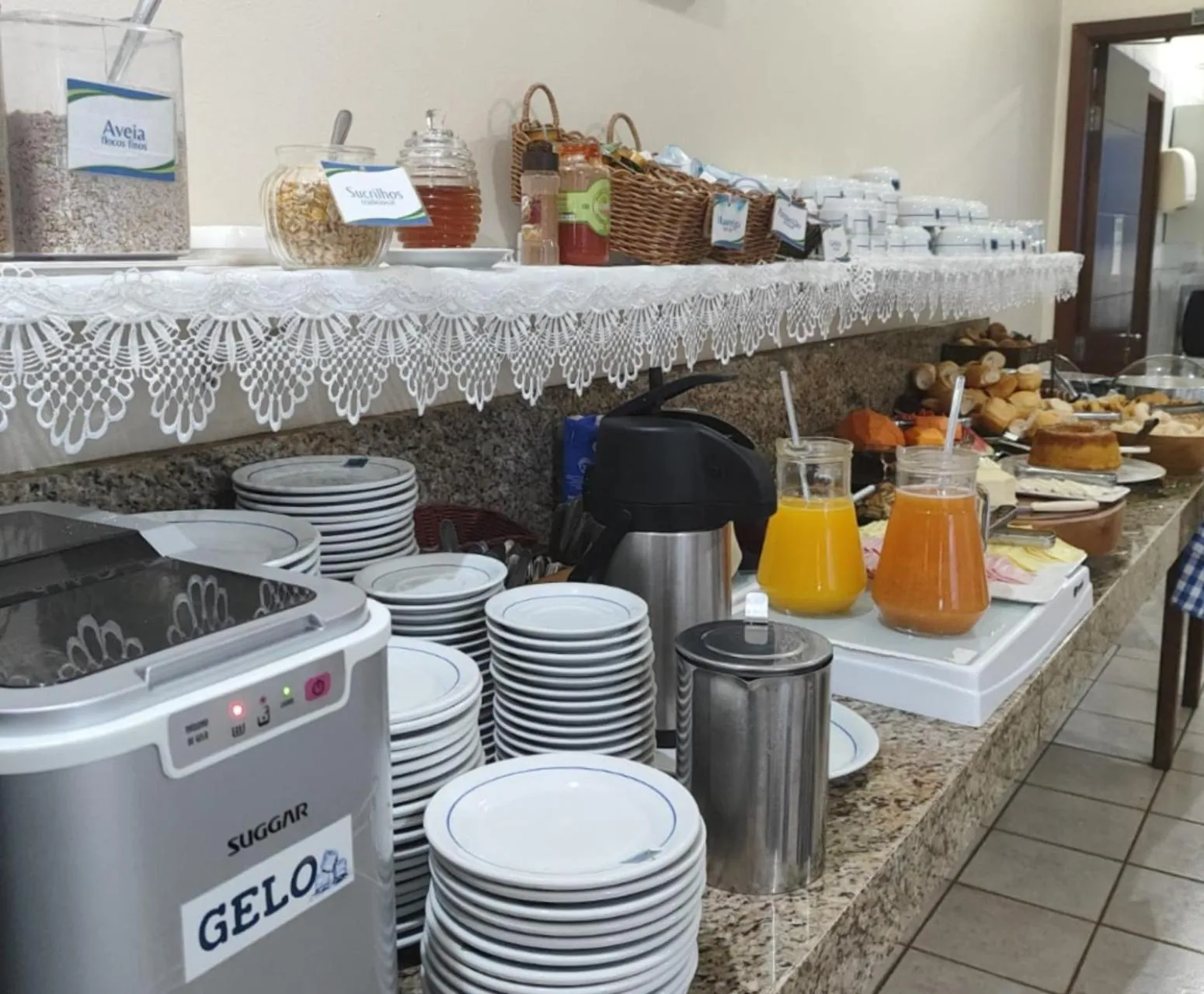 Food in Hotel Minastur