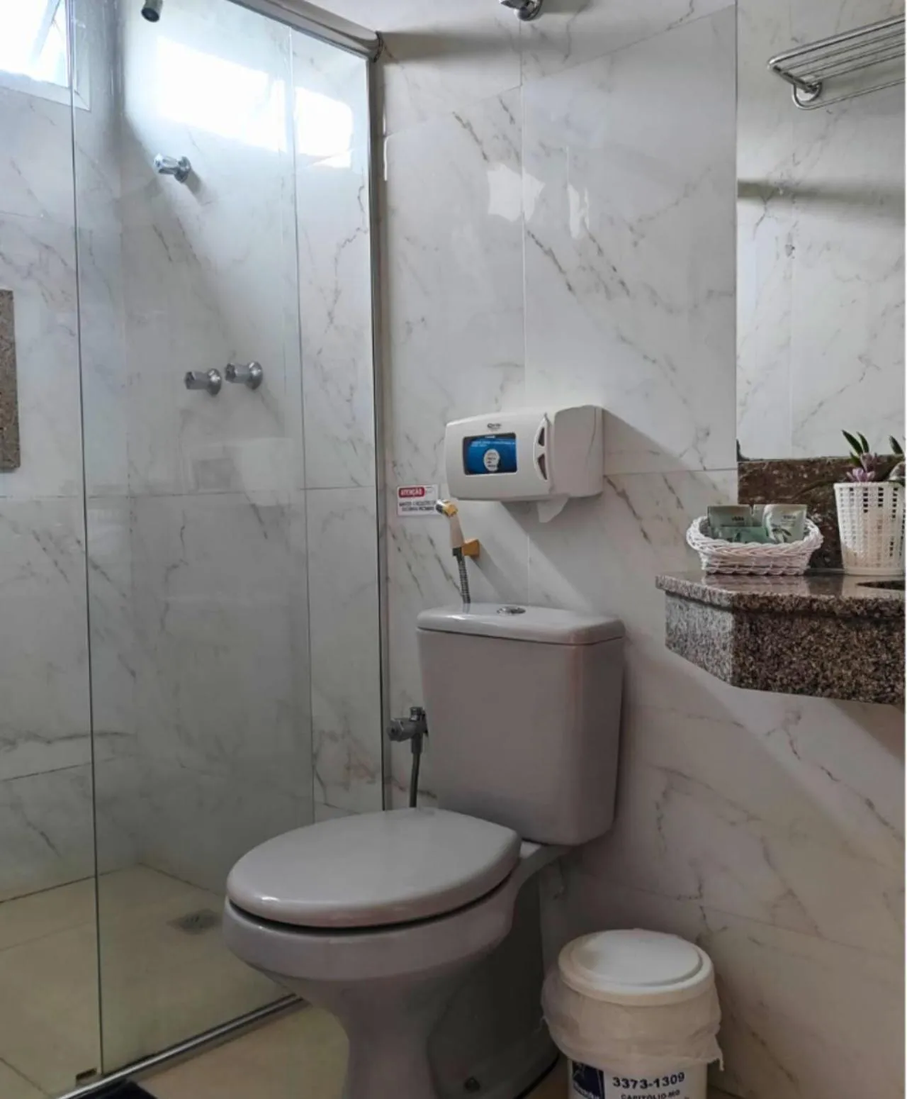 Shower in Hotel Minastur