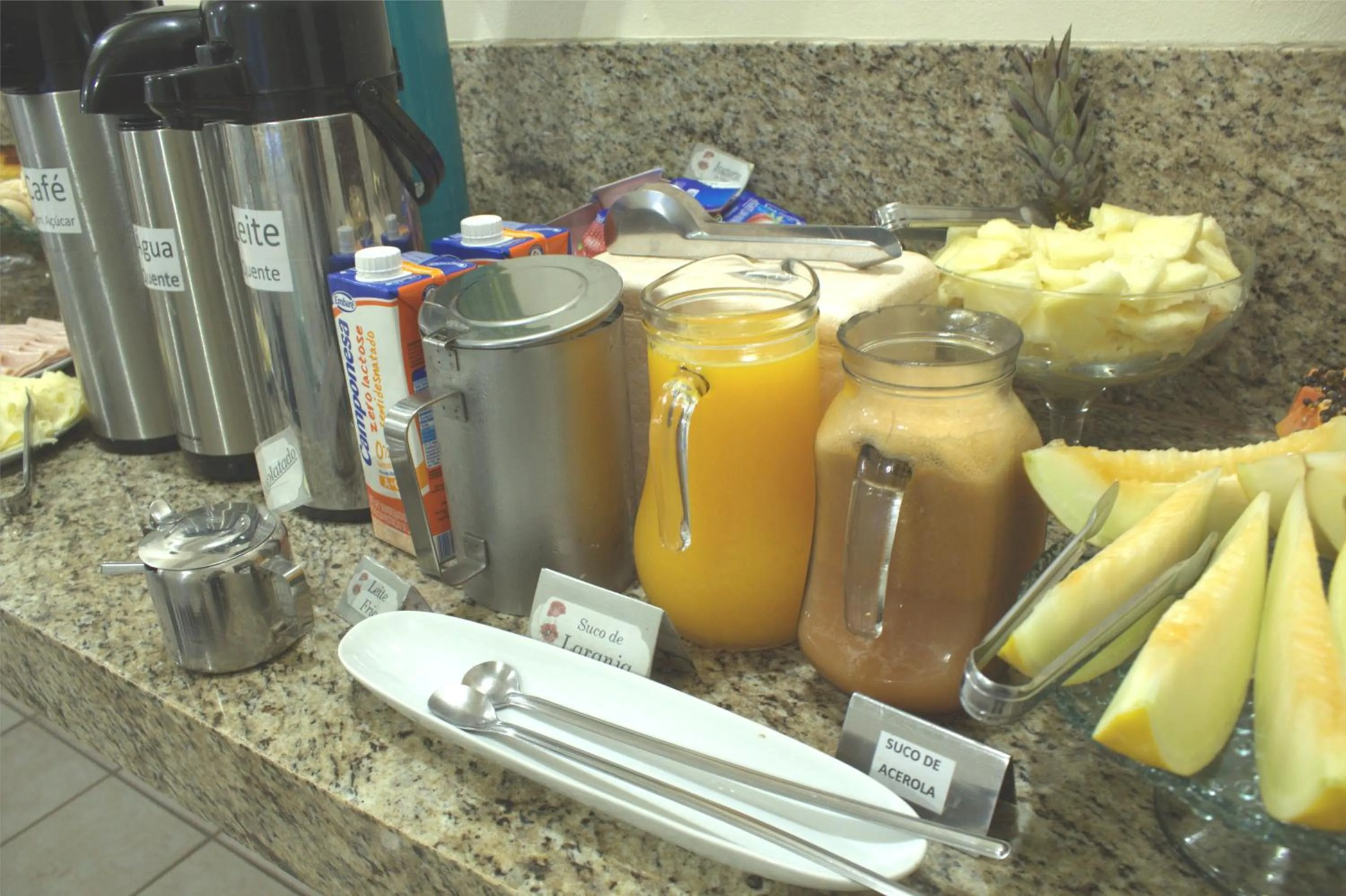 Restaurant/places to eat in Hotel Minastur