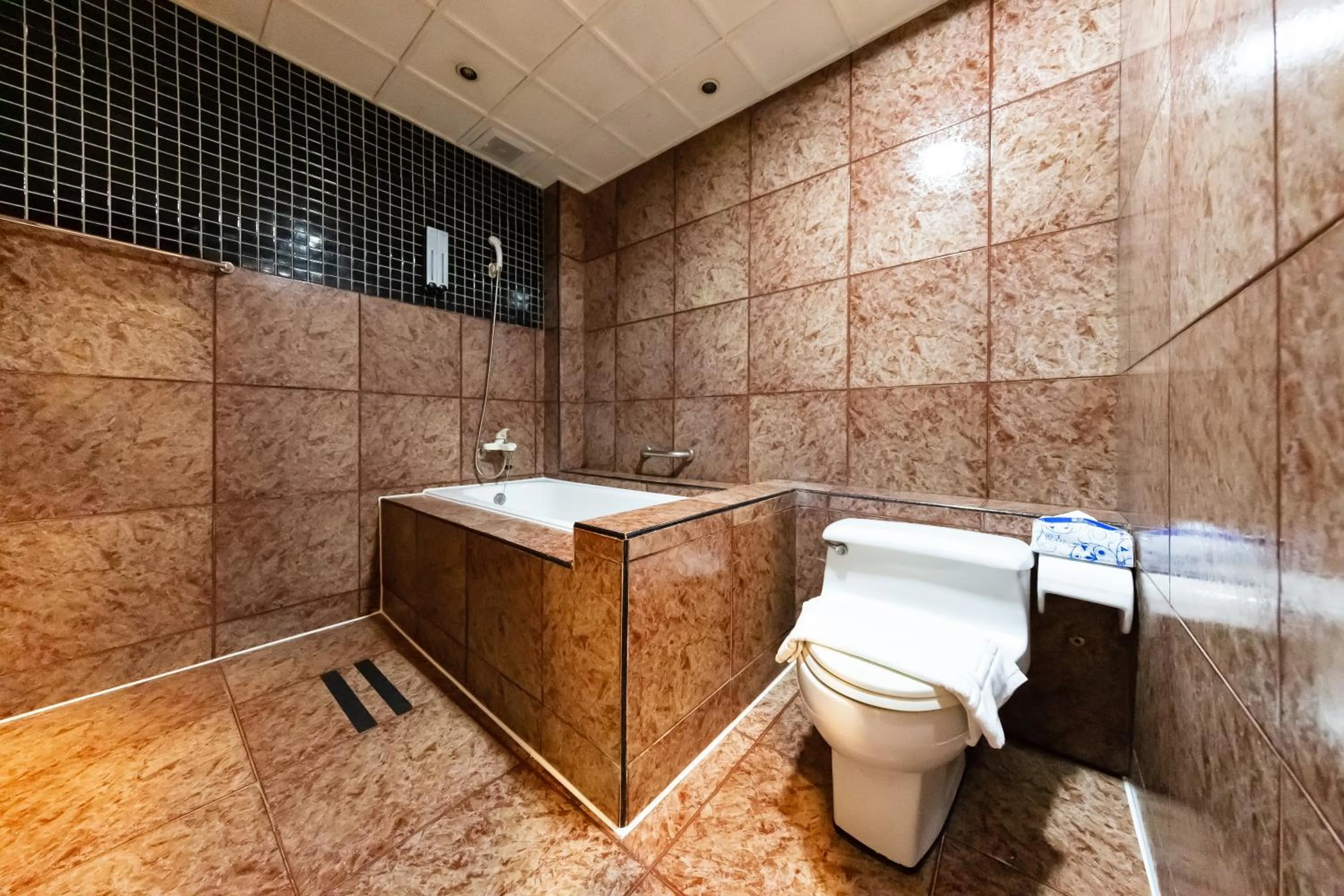 Toilet in I HI Sanduo Travel Hotel